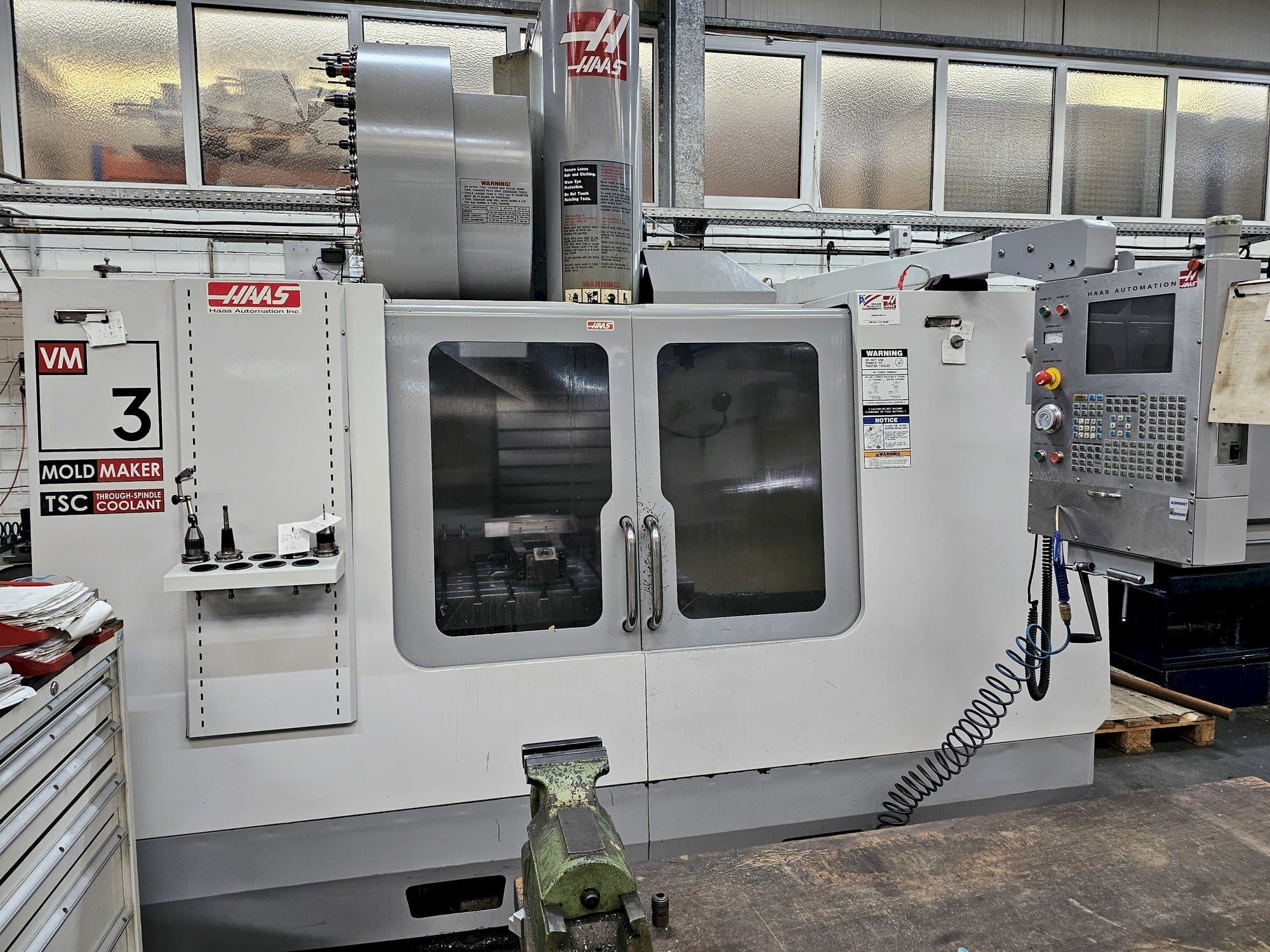 MACHINE_IMG_ALT_FRONT_VIEW