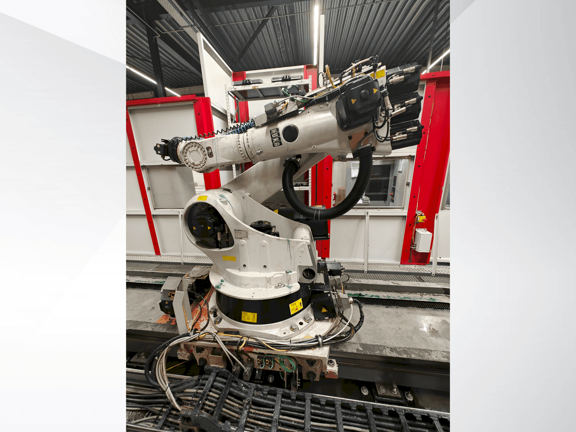 MACHINE_IMG_ALT_FRONT_VIEW