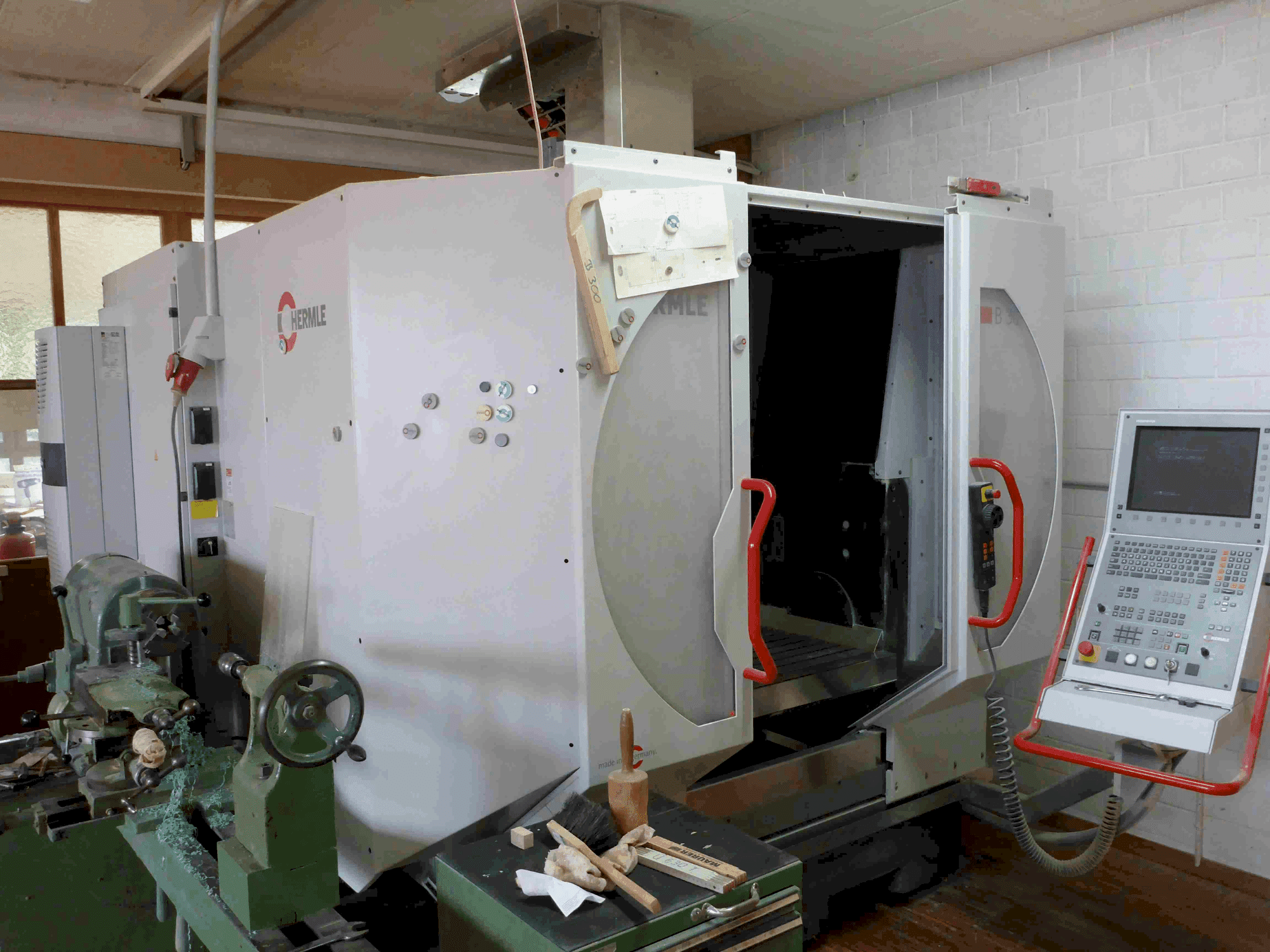 MACHINE_IMG_ALT_FRONT_VIEW