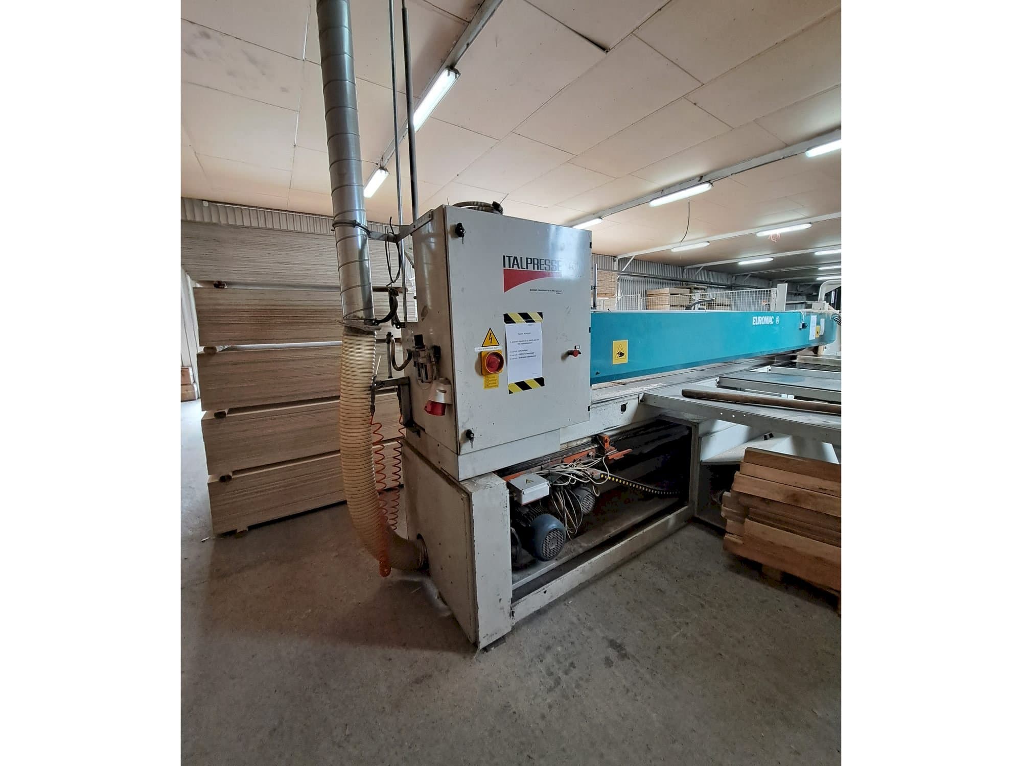 MACHINE_IMG_ALT_FRONT_VIEW