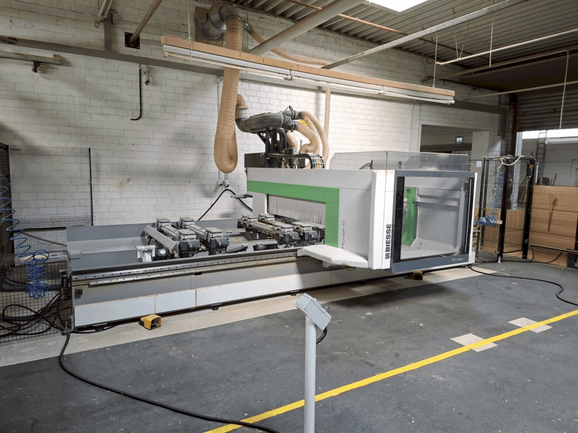 MACHINE_IMG_ALT_FRONT_VIEW