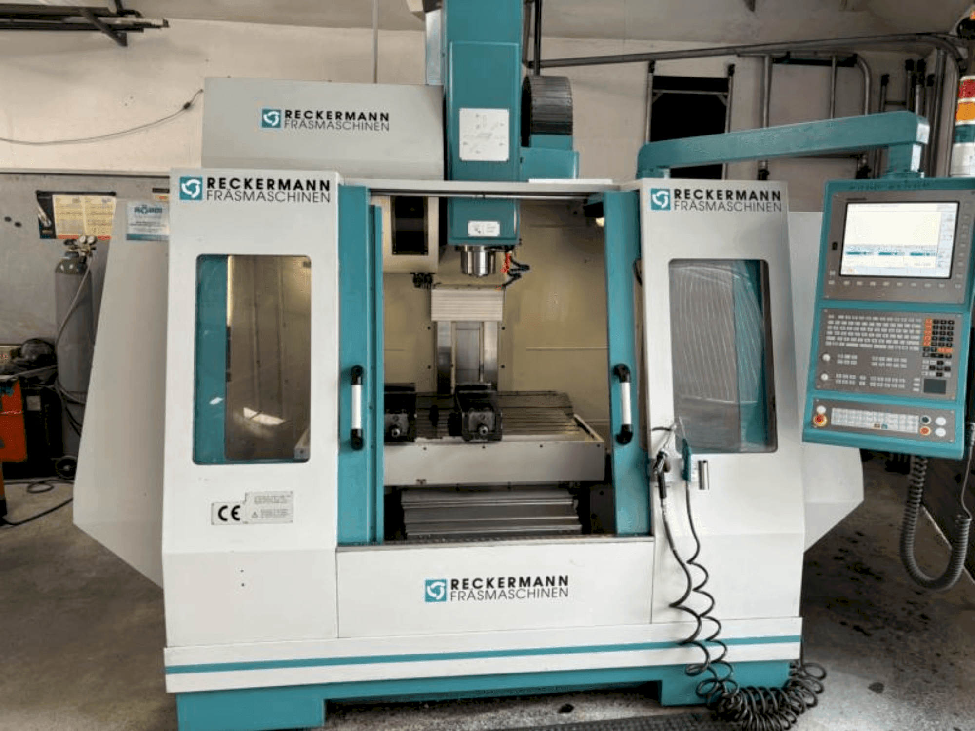 MACHINE_IMG_ALT_FRONT_VIEW