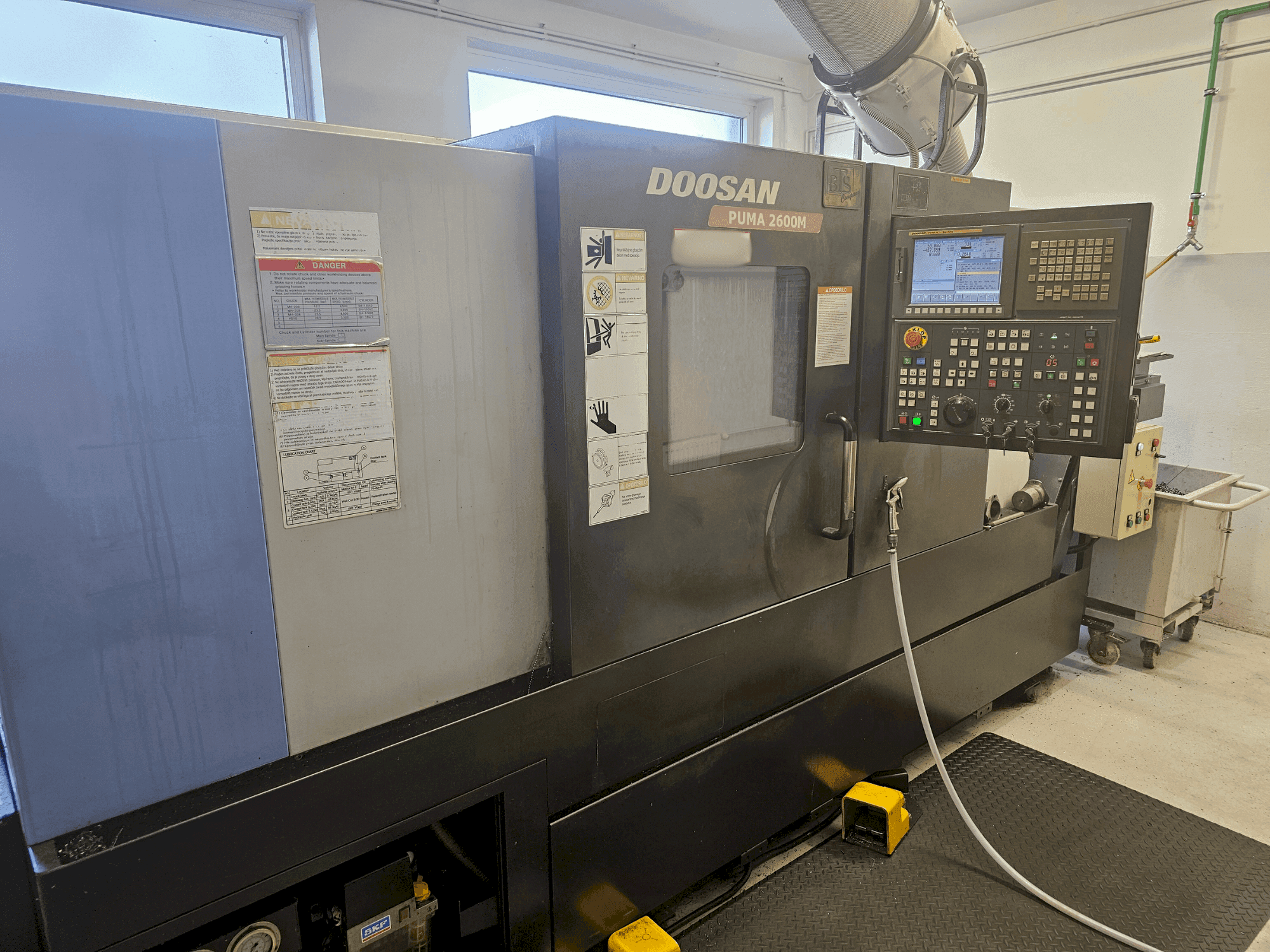 MACHINE_IMG_ALT_FRONT_VIEW