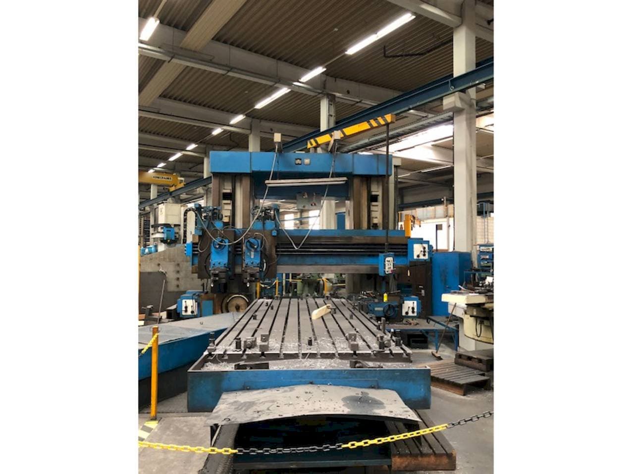 MACHINE_IMG_ALT_FRONT_VIEW