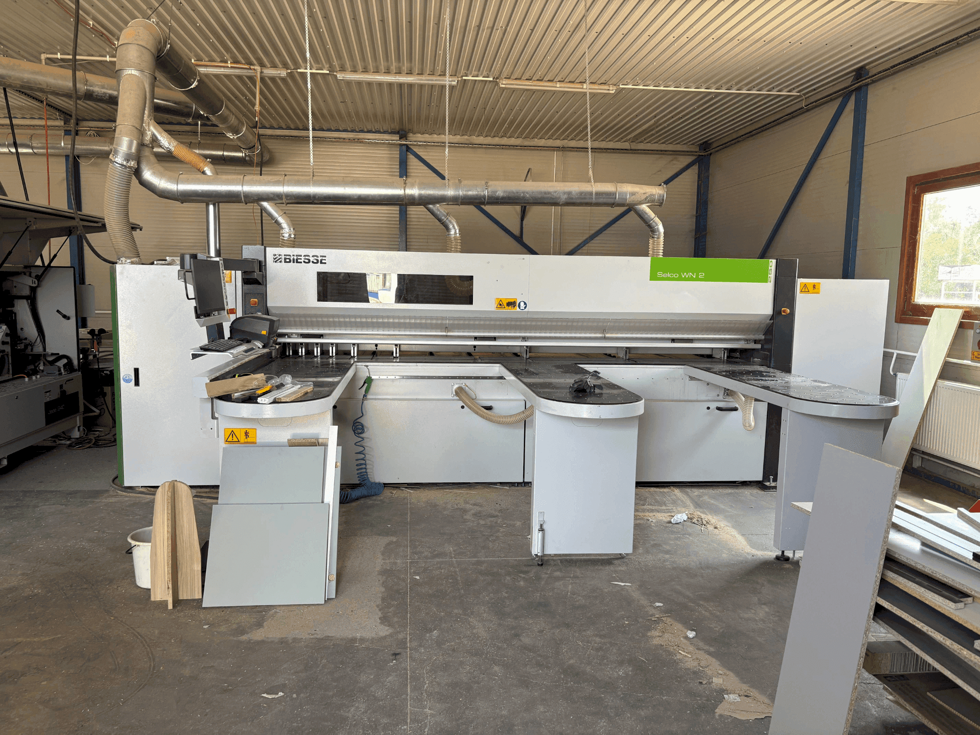 MACHINE_IMG_ALT_FRONT_VIEW