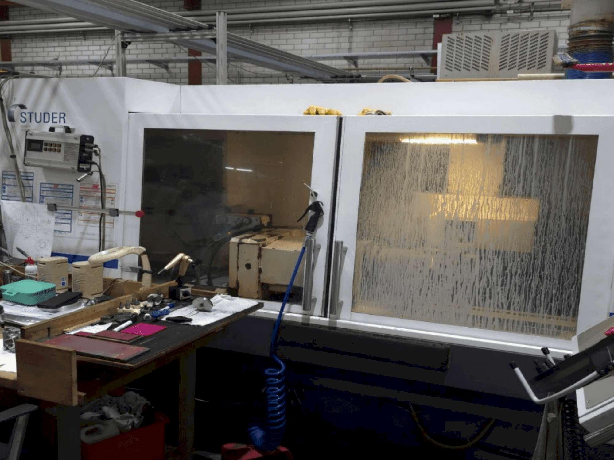 MACHINE_IMG_ALT_FRONT_VIEW