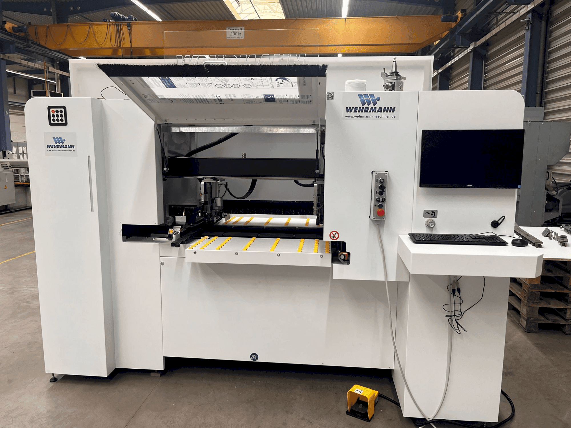 MACHINE_IMG_ALT_FRONT_VIEW