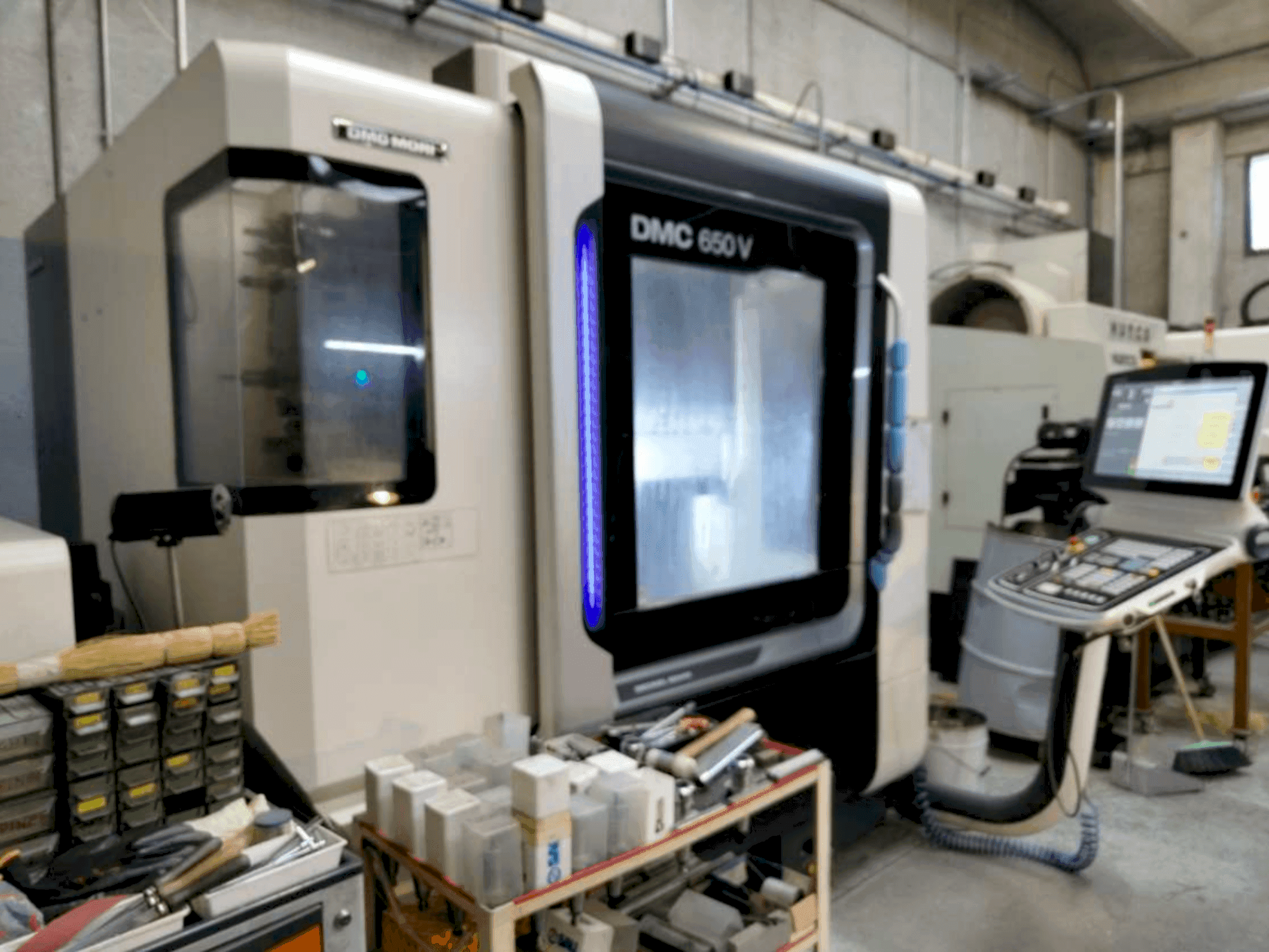 MACHINE_IMG_ALT_FRONT_VIEW