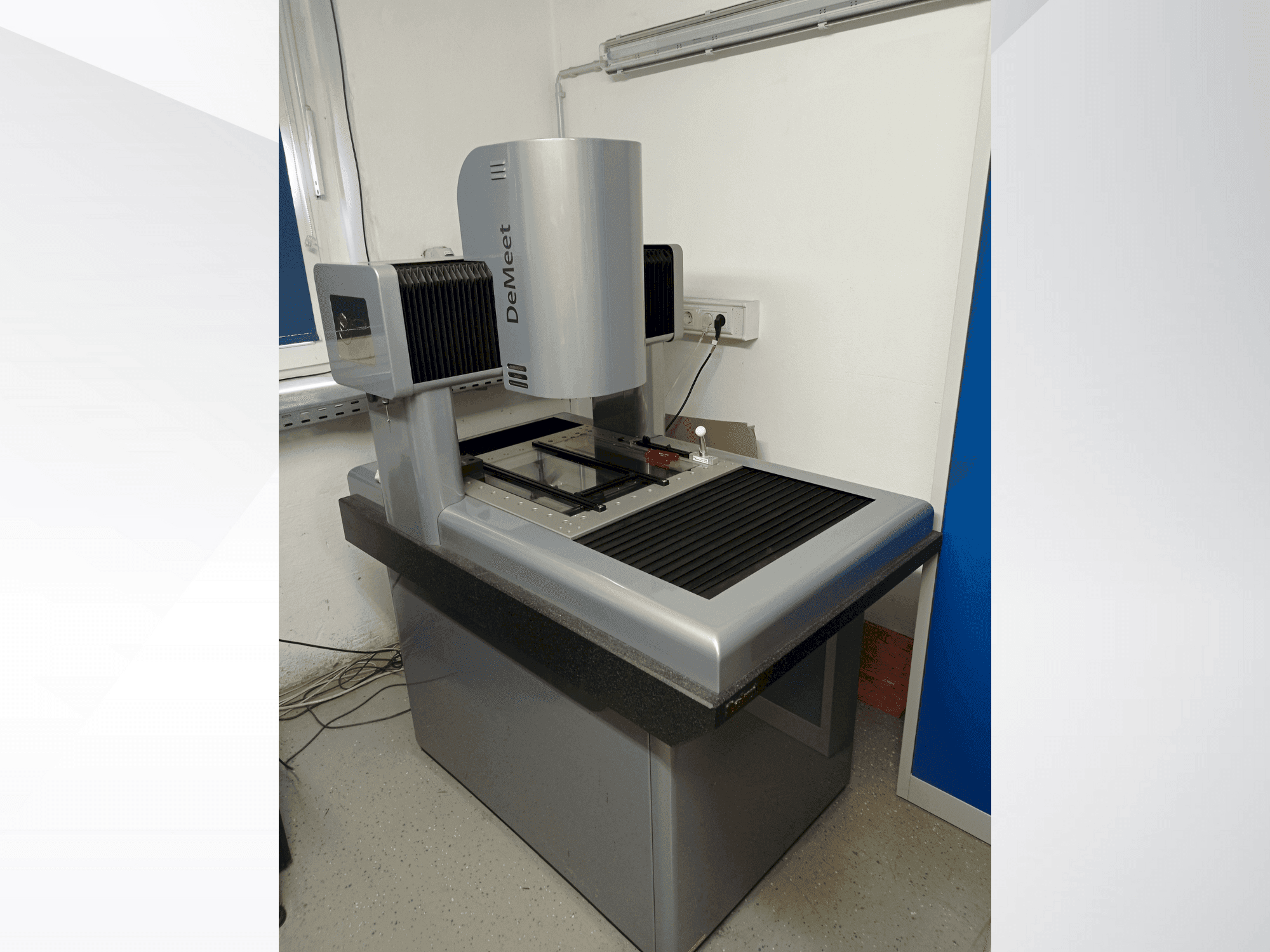 MACHINE_IMG_ALT_FRONT_VIEW