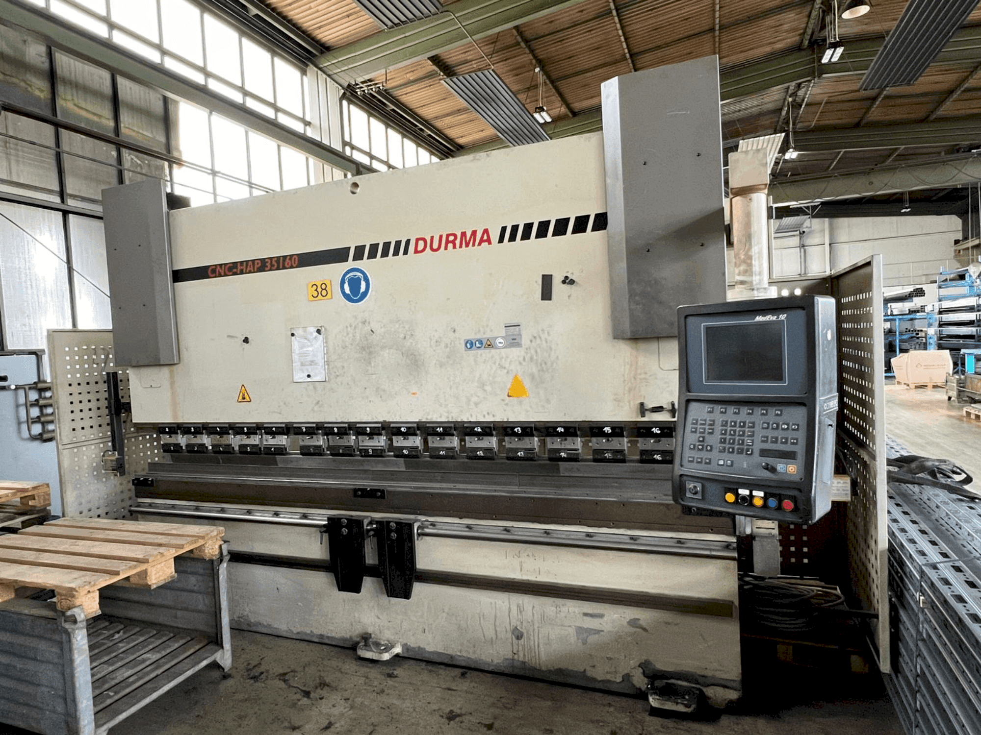 MACHINE_IMG_ALT_FRONT_VIEW