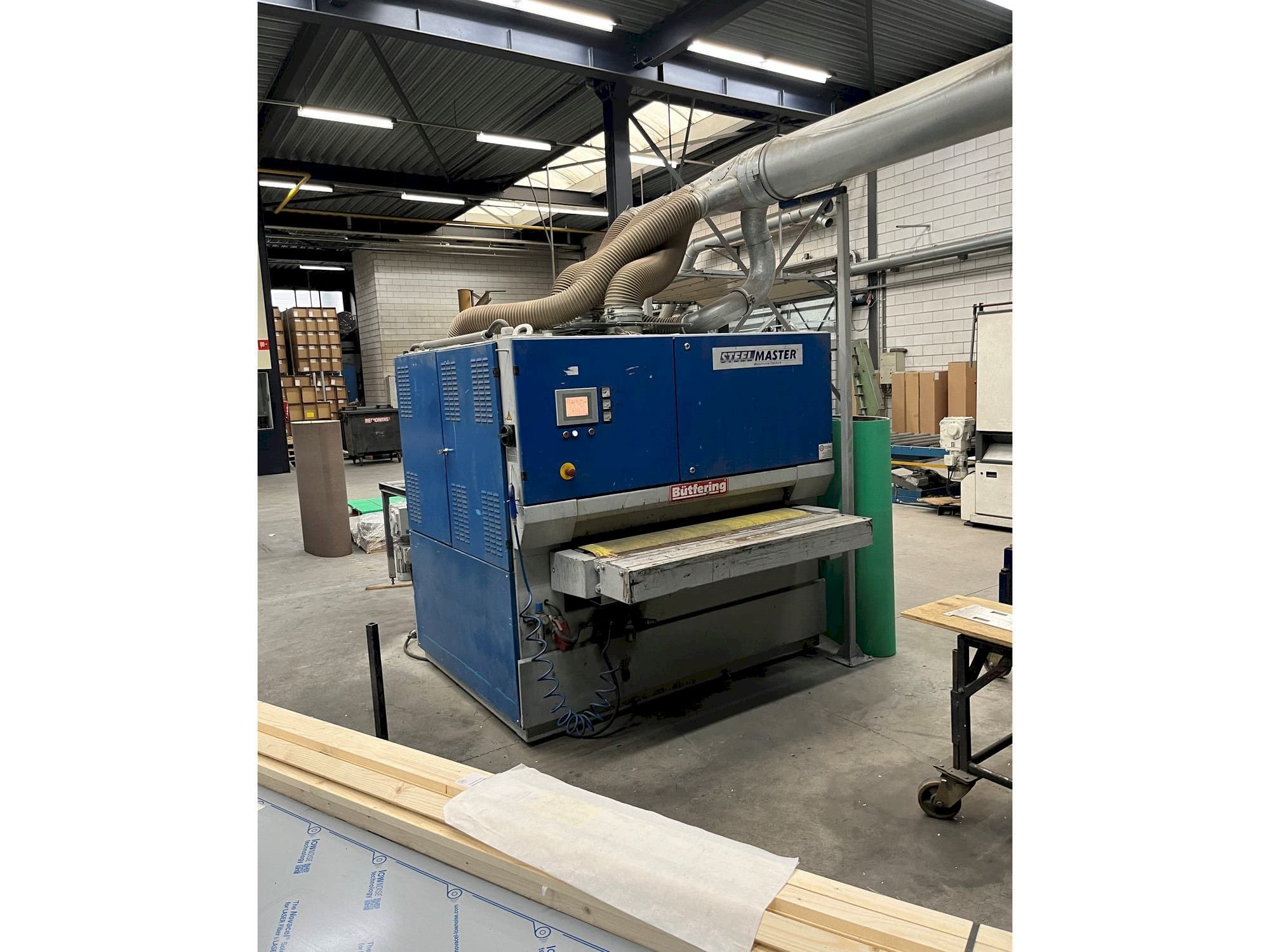 MACHINE_IMG_ALT_FRONT_VIEW