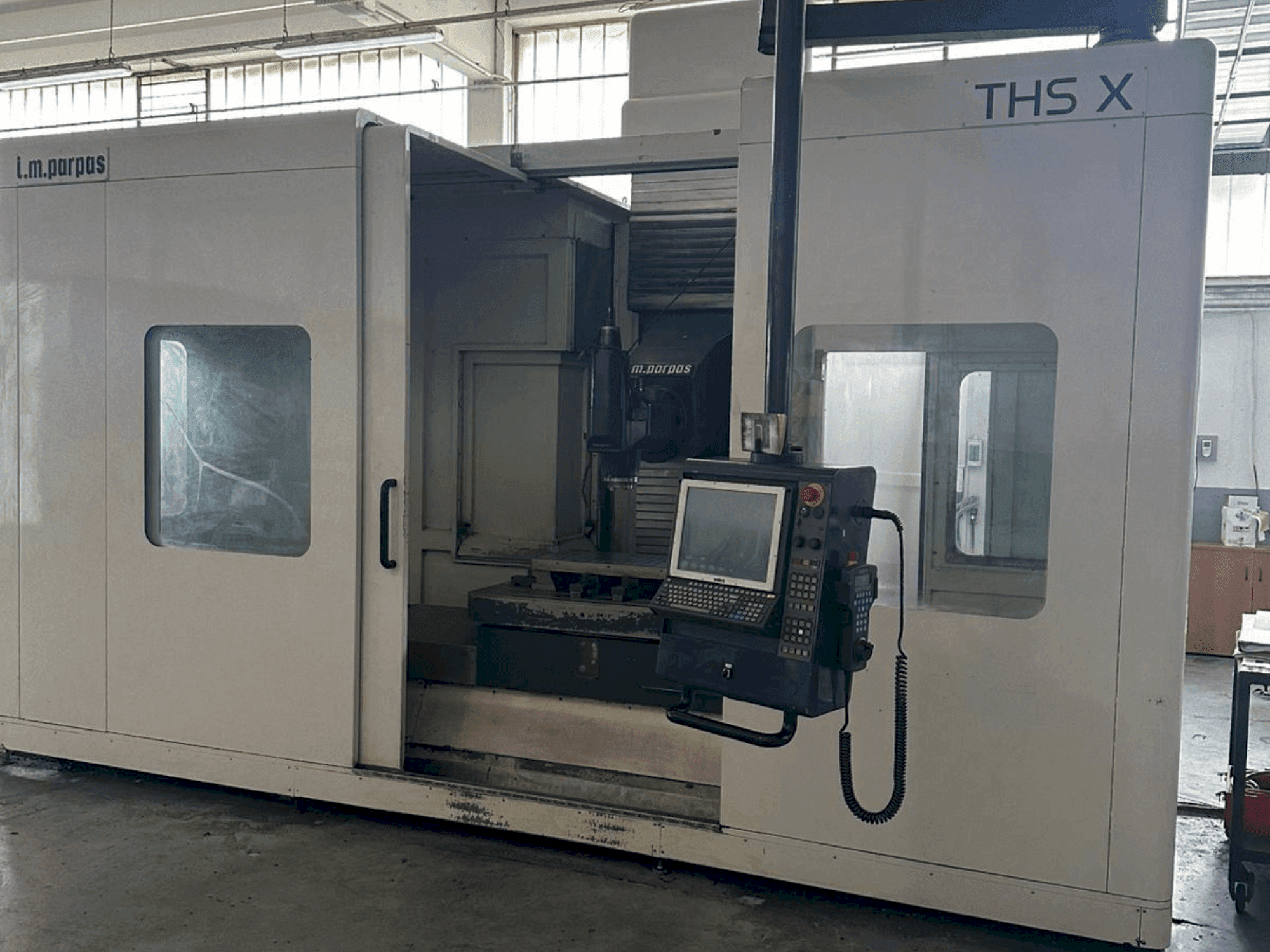 MACHINE_IMG_ALT_FRONT_VIEW