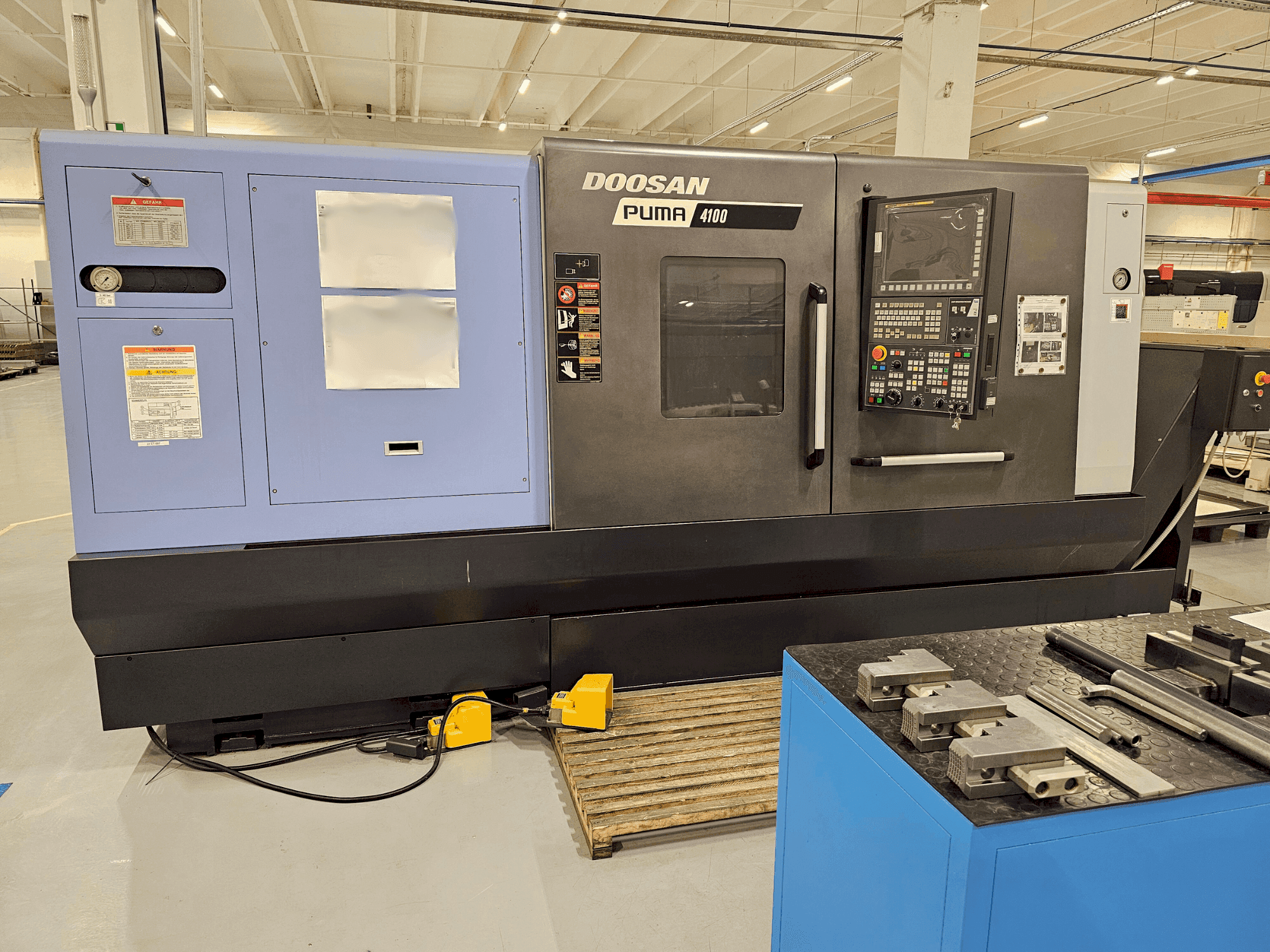MACHINE_IMG_ALT_FRONT_VIEW