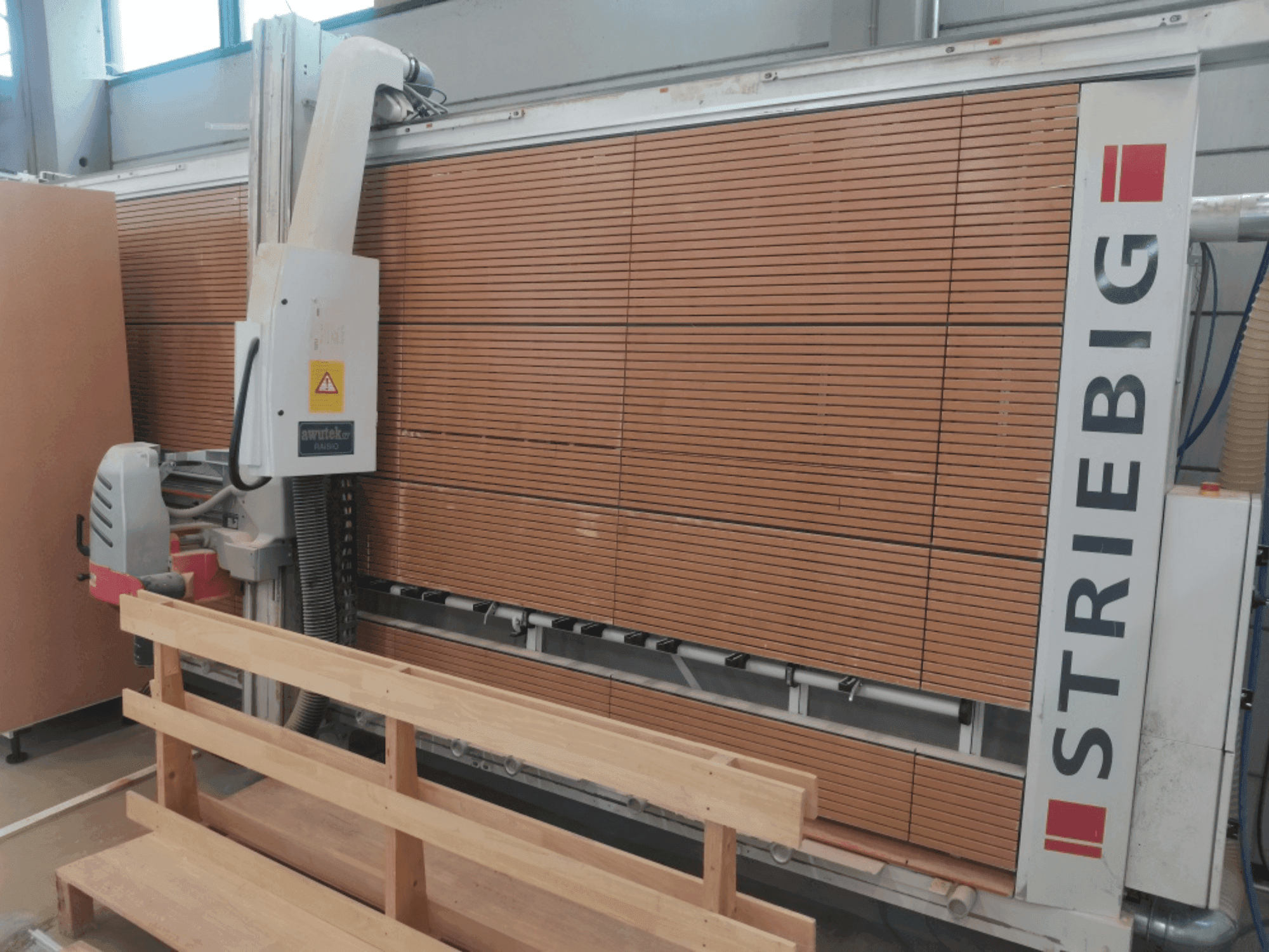 MACHINE_IMG_ALT_FRONT_VIEW