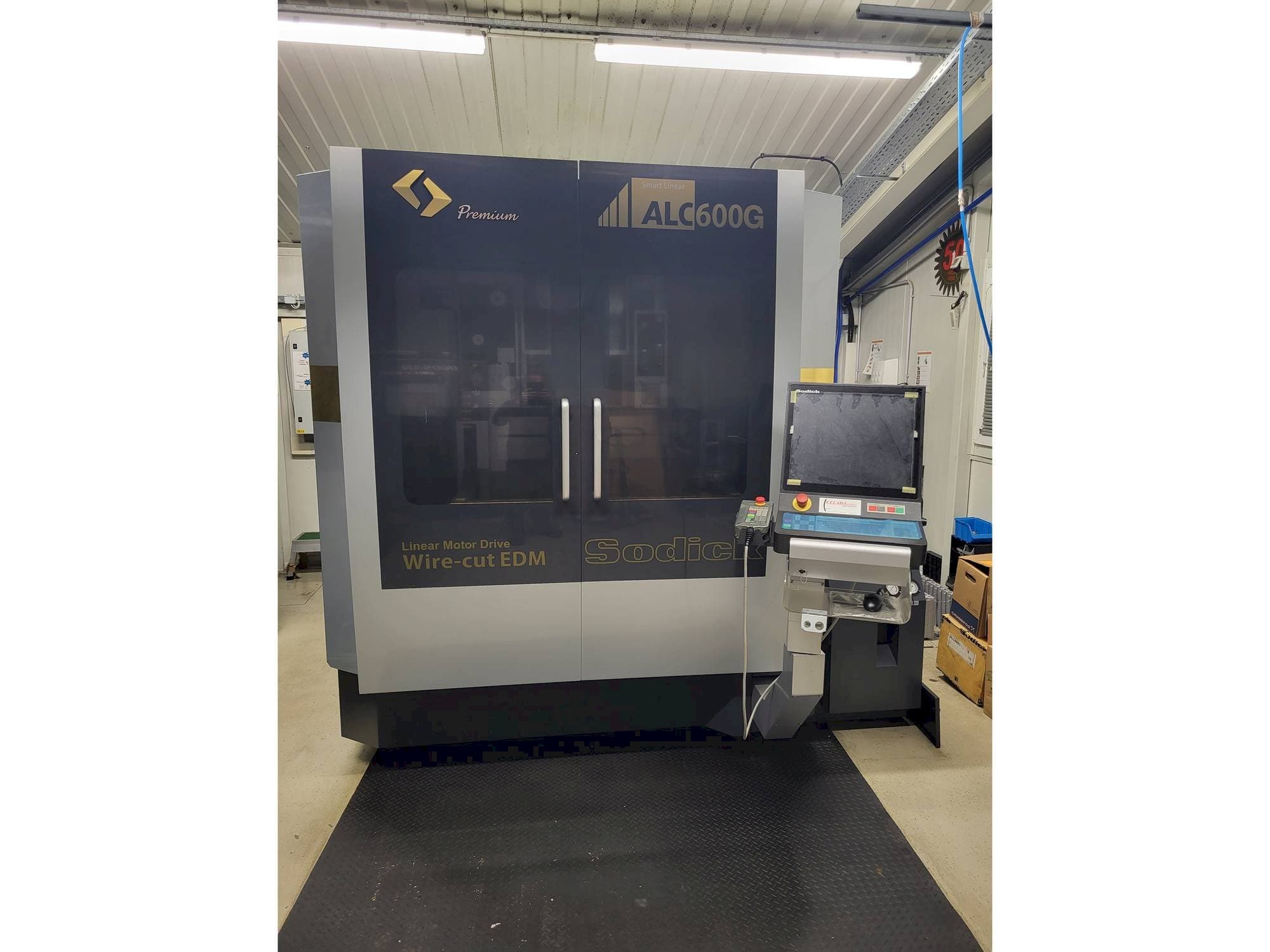MACHINE_IMG_ALT_FRONT_VIEW