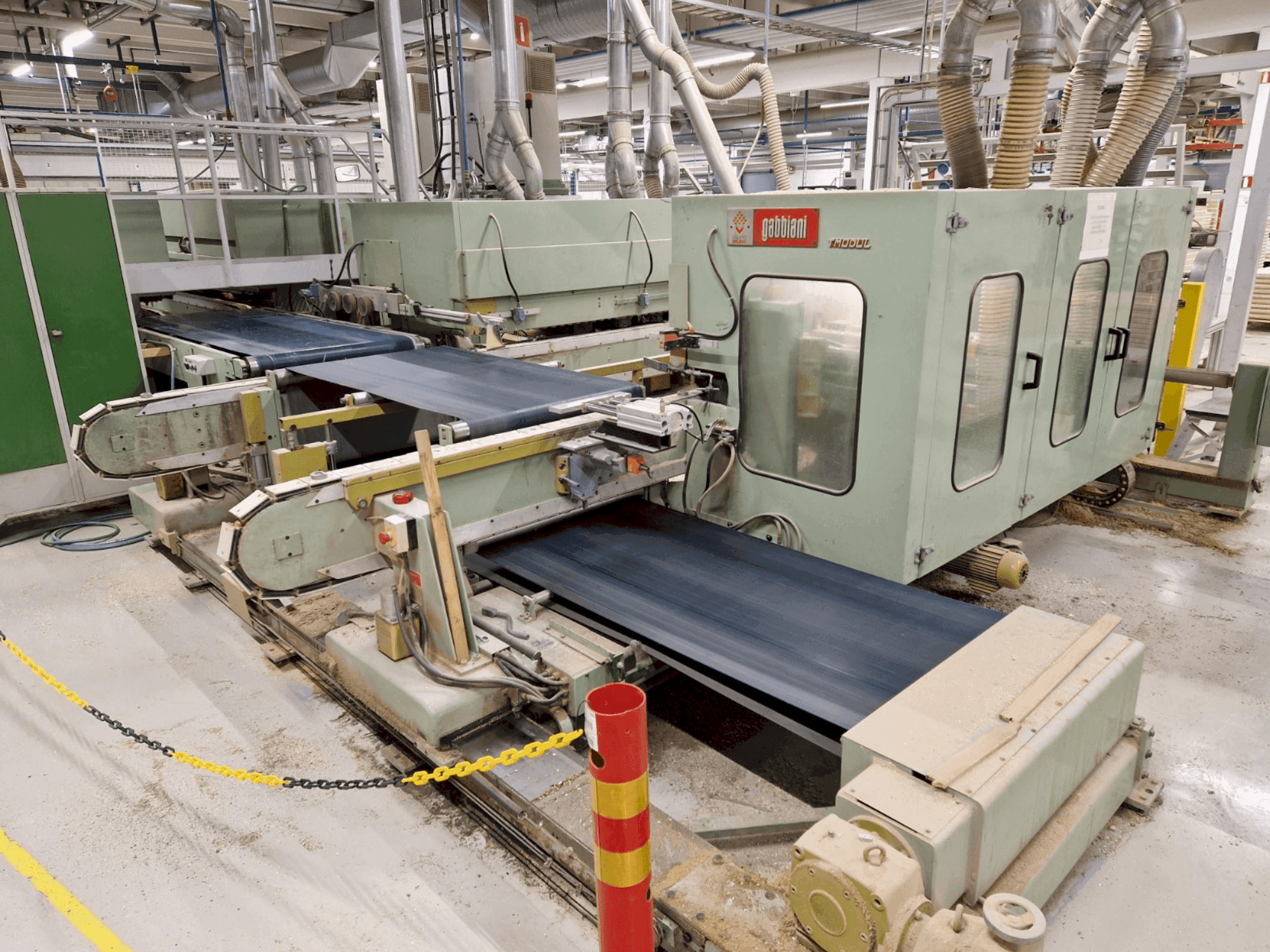 MACHINE_IMG_ALT_FRONT_VIEW