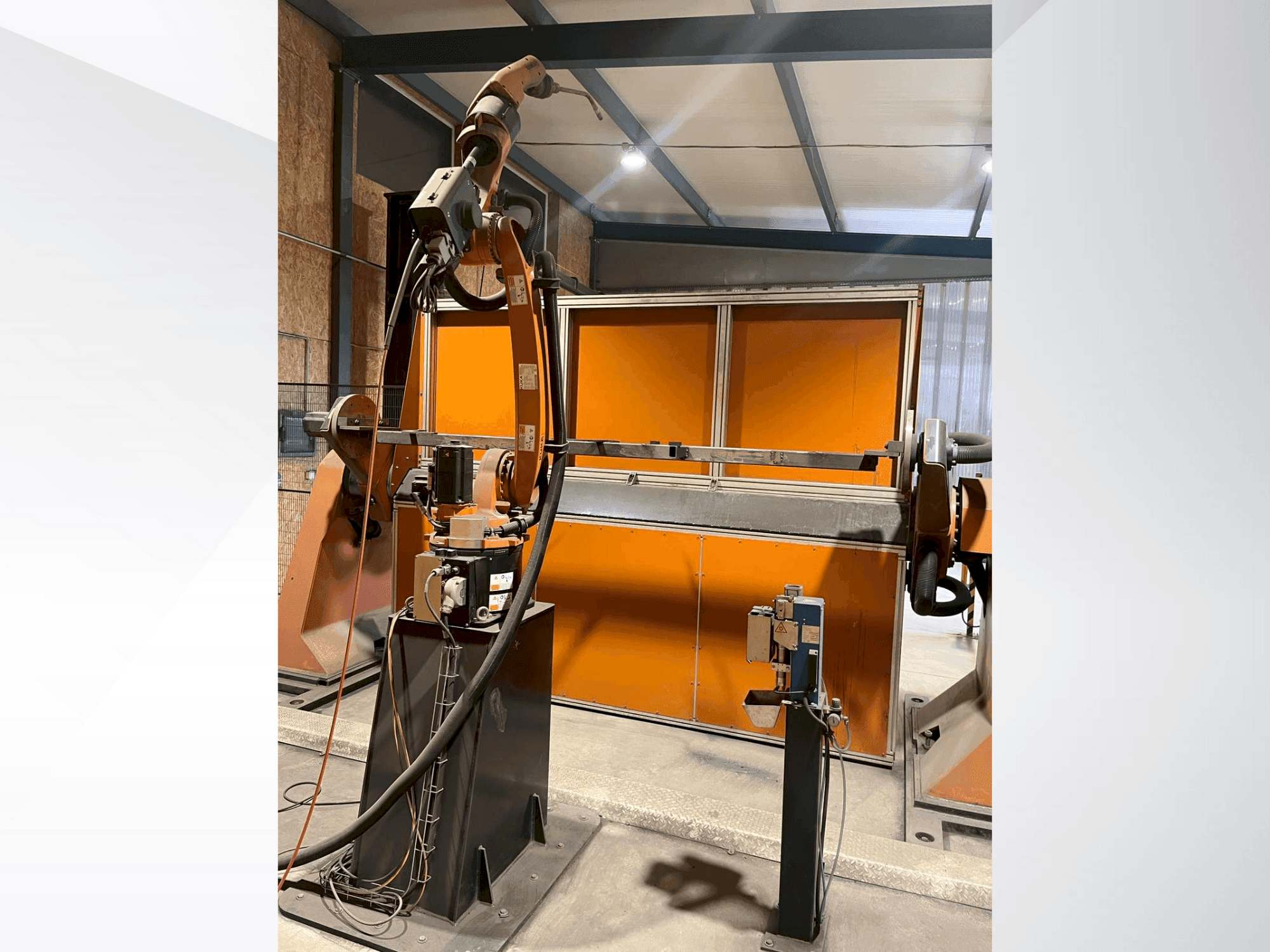 MACHINE_IMG_ALT_FRONT_VIEW