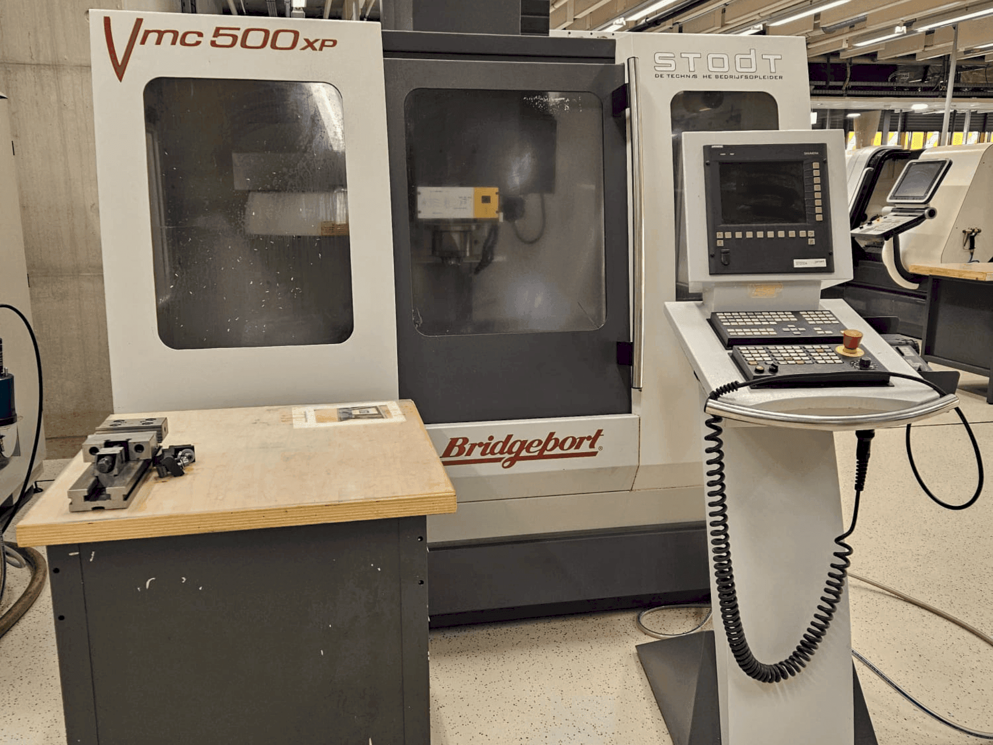 MACHINE_IMG_ALT_FRONT_VIEW