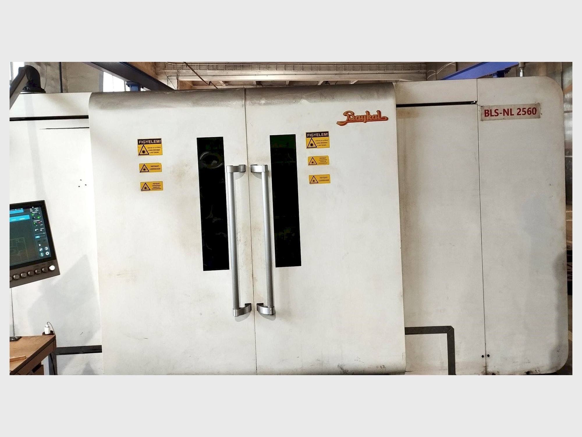 MACHINE_IMG_ALT_FRONT_VIEW