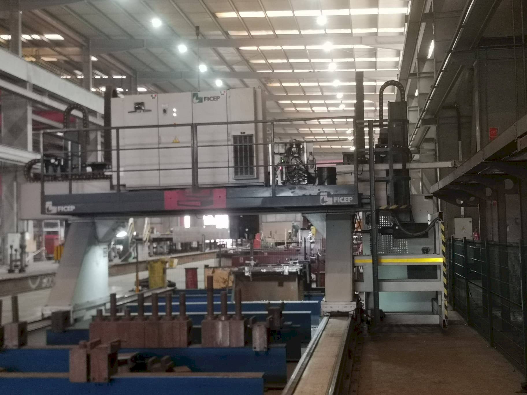 MACHINE_IMG_ALT_FRONT_VIEW