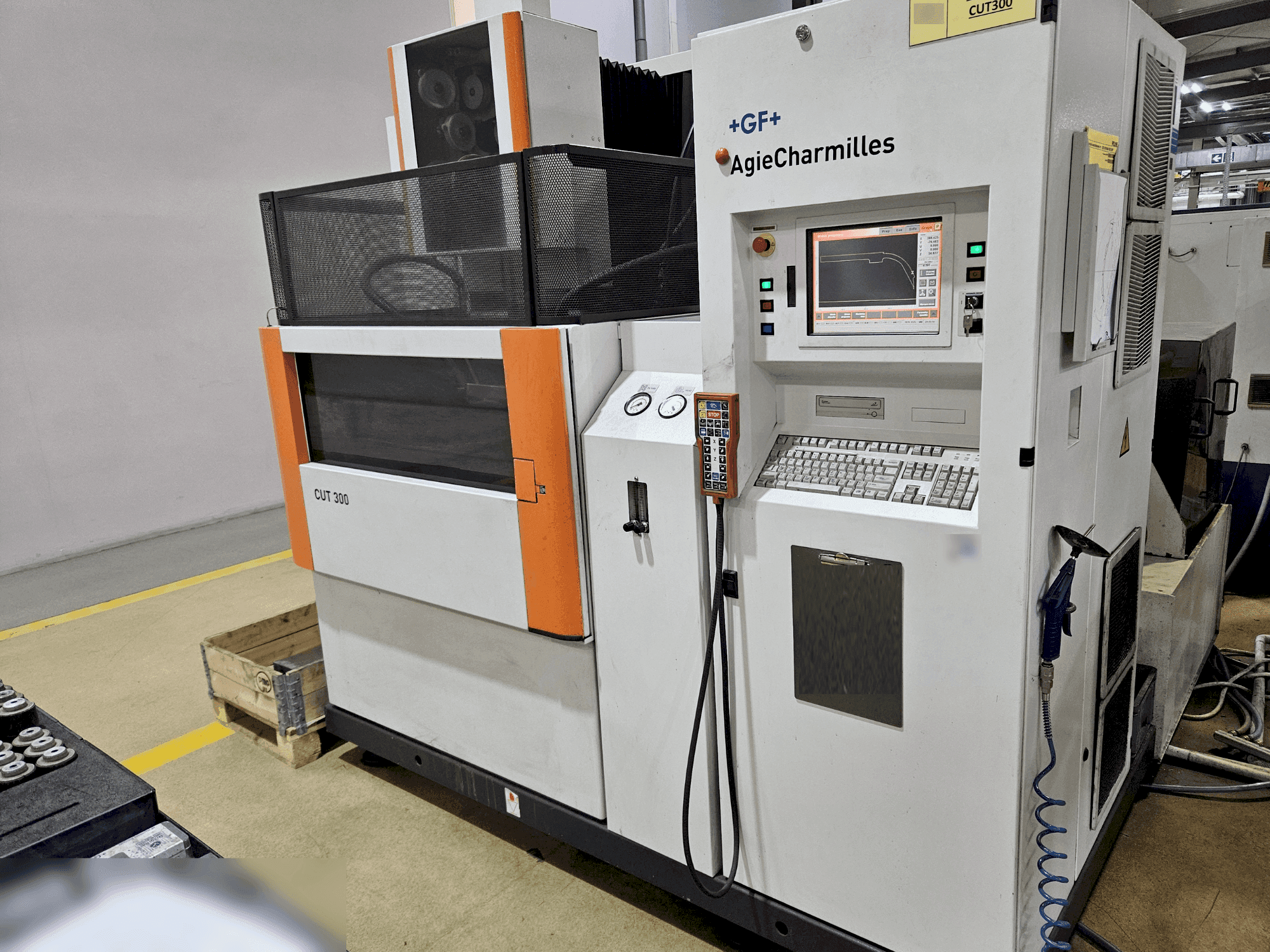 MACHINE_IMG_ALT_FRONT_VIEW