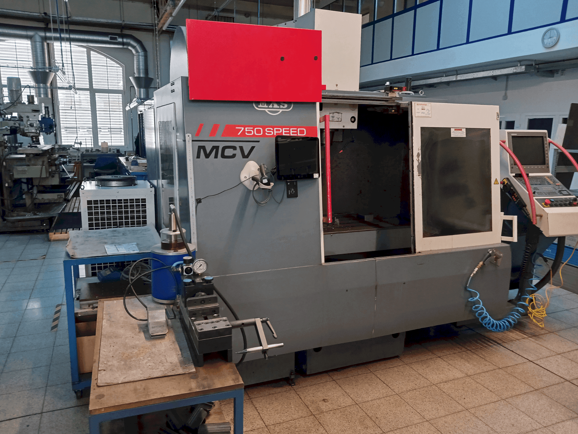 MACHINE_IMG_ALT_FRONT_VIEW