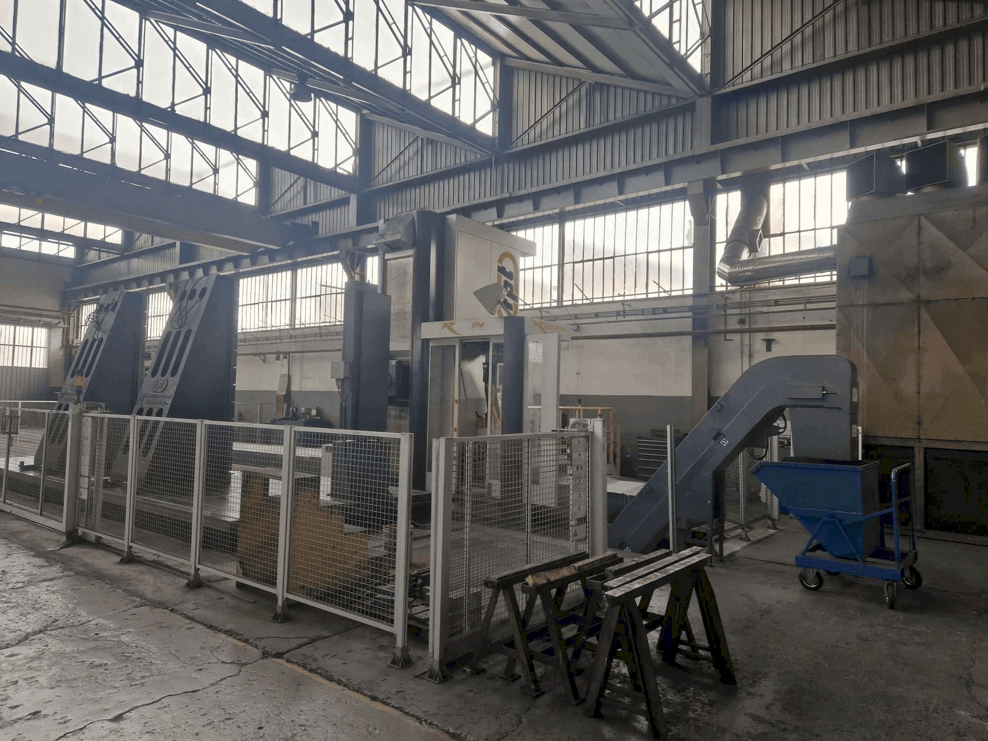 MACHINE_IMG_ALT_FRONT_VIEW