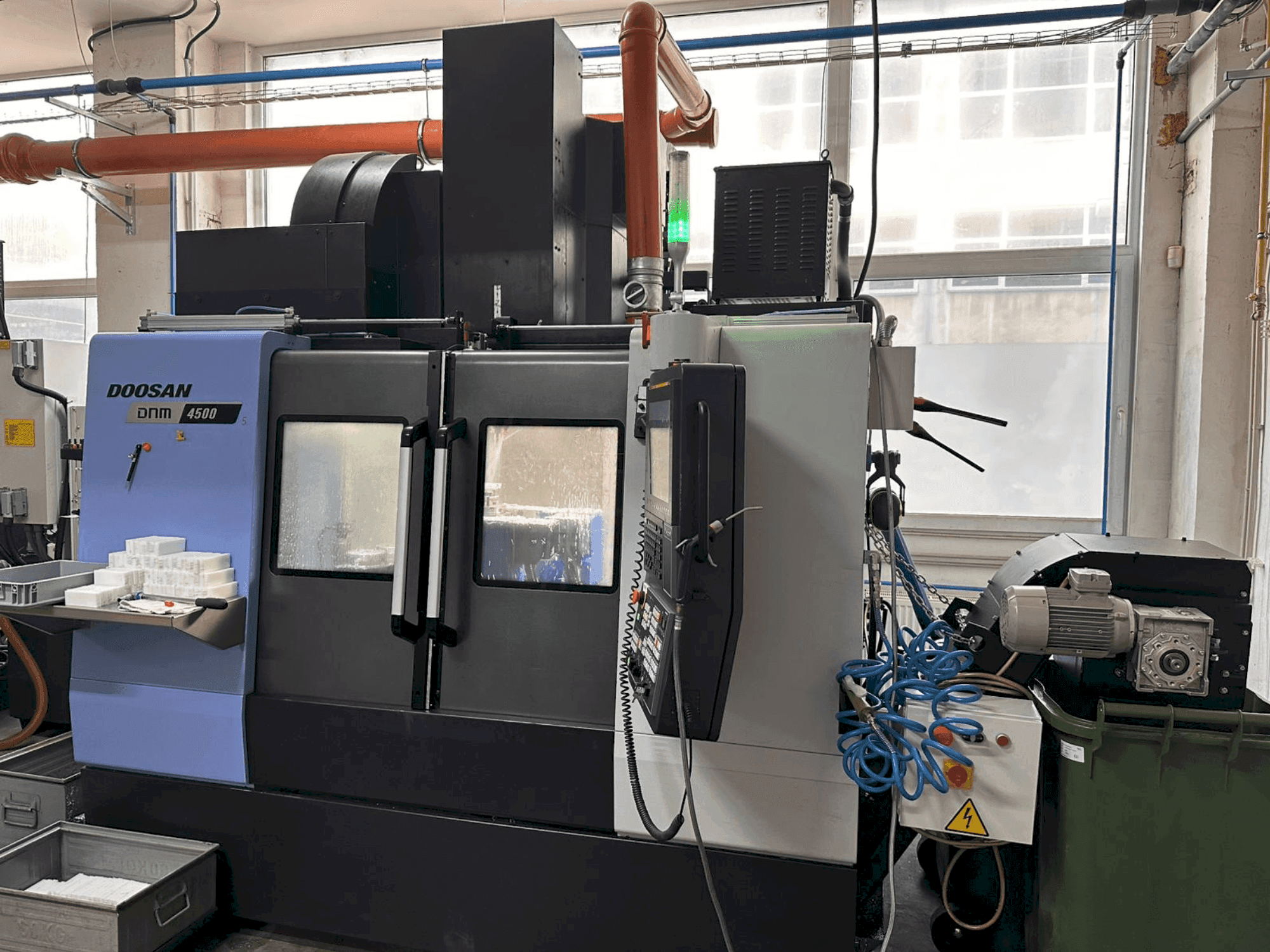 MACHINE_IMG_ALT_FRONT_VIEW