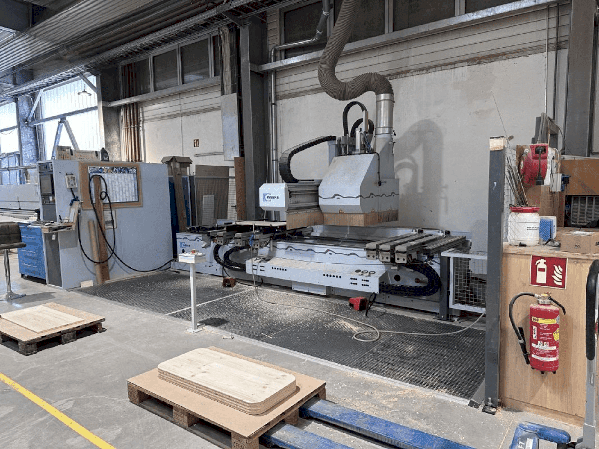 MACHINE_IMG_ALT_FRONT_VIEW