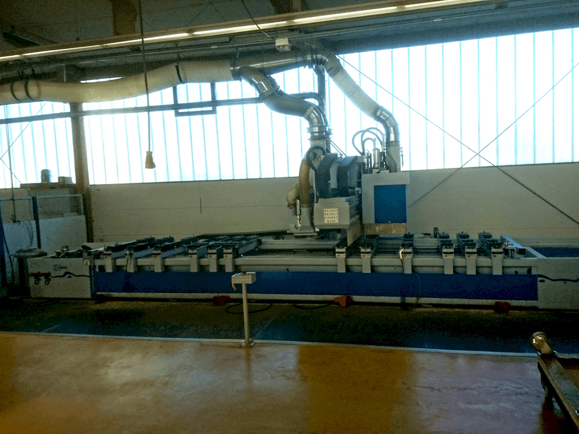 MACHINE_IMG_ALT_FRONT_VIEW