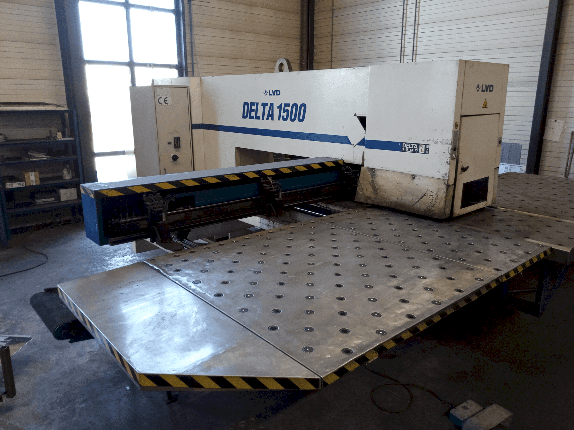 MACHINE_IMG_ALT_FRONT_VIEW