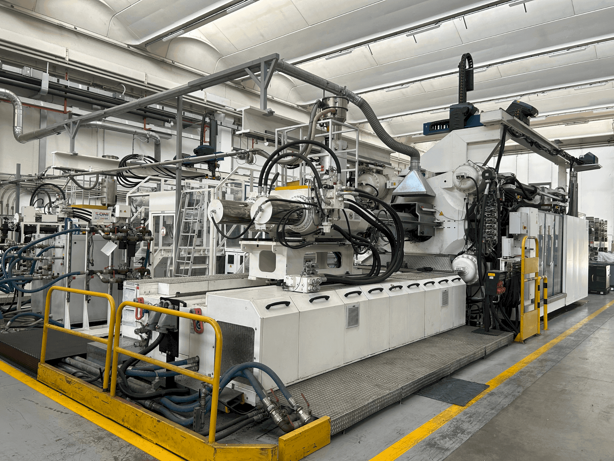 MACHINE_IMG_ALT_FRONT_VIEW