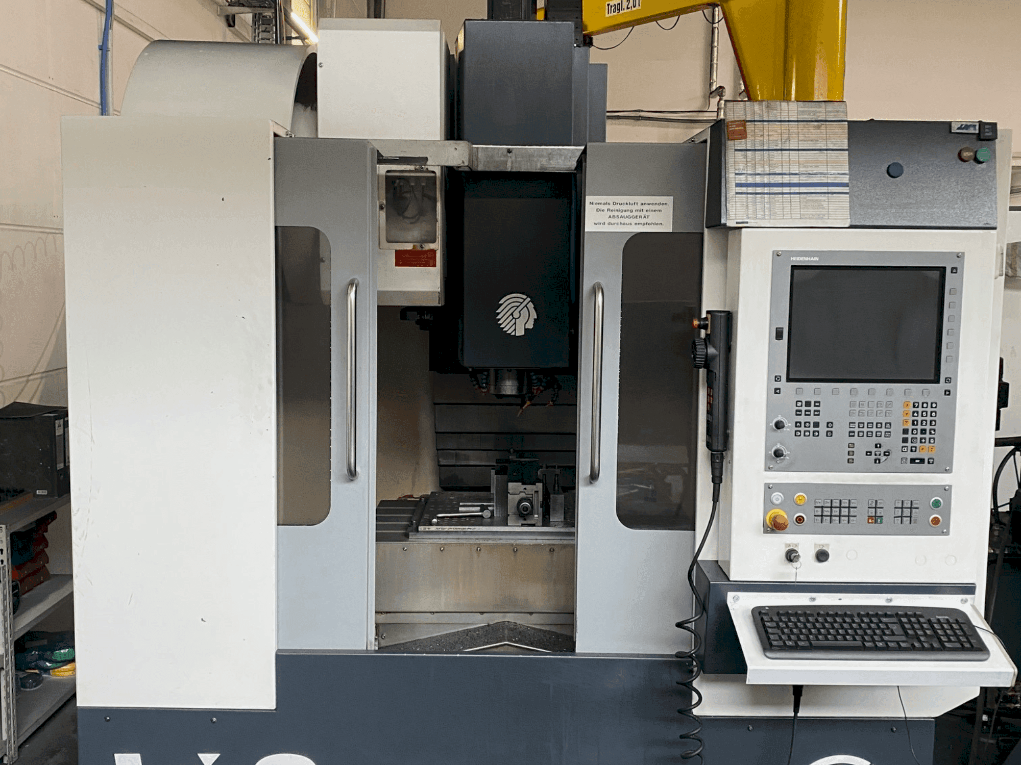 MACHINE_IMG_ALT_FRONT_VIEW