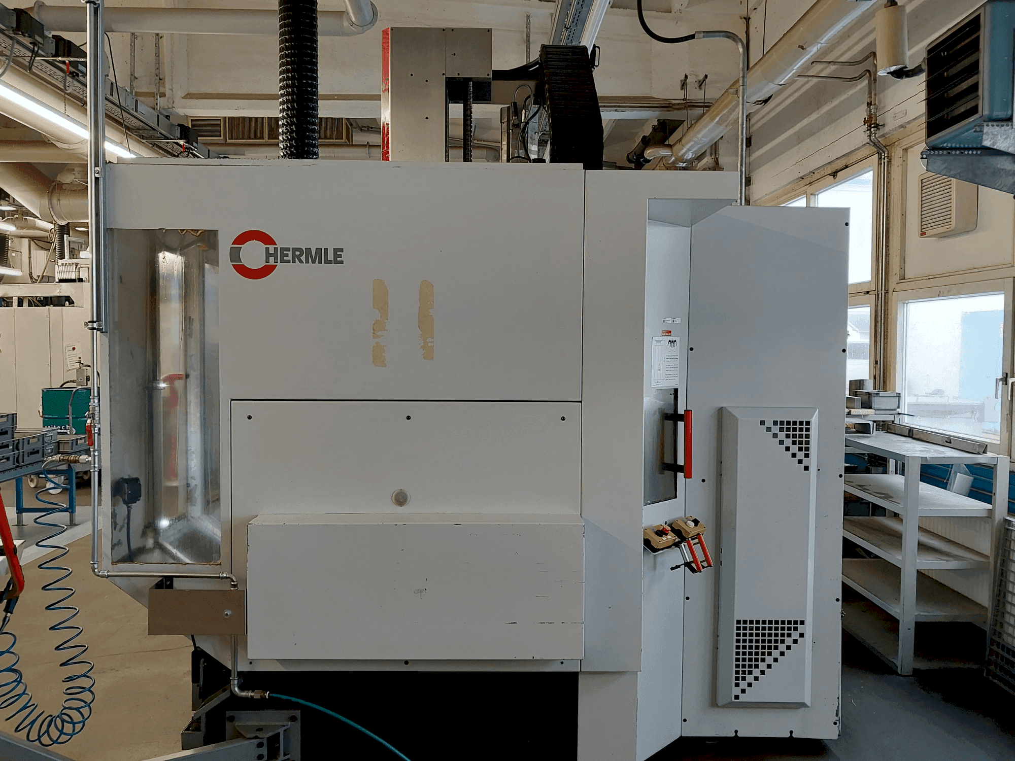 MACHINE_IMG_ALT_FRONT_VIEW