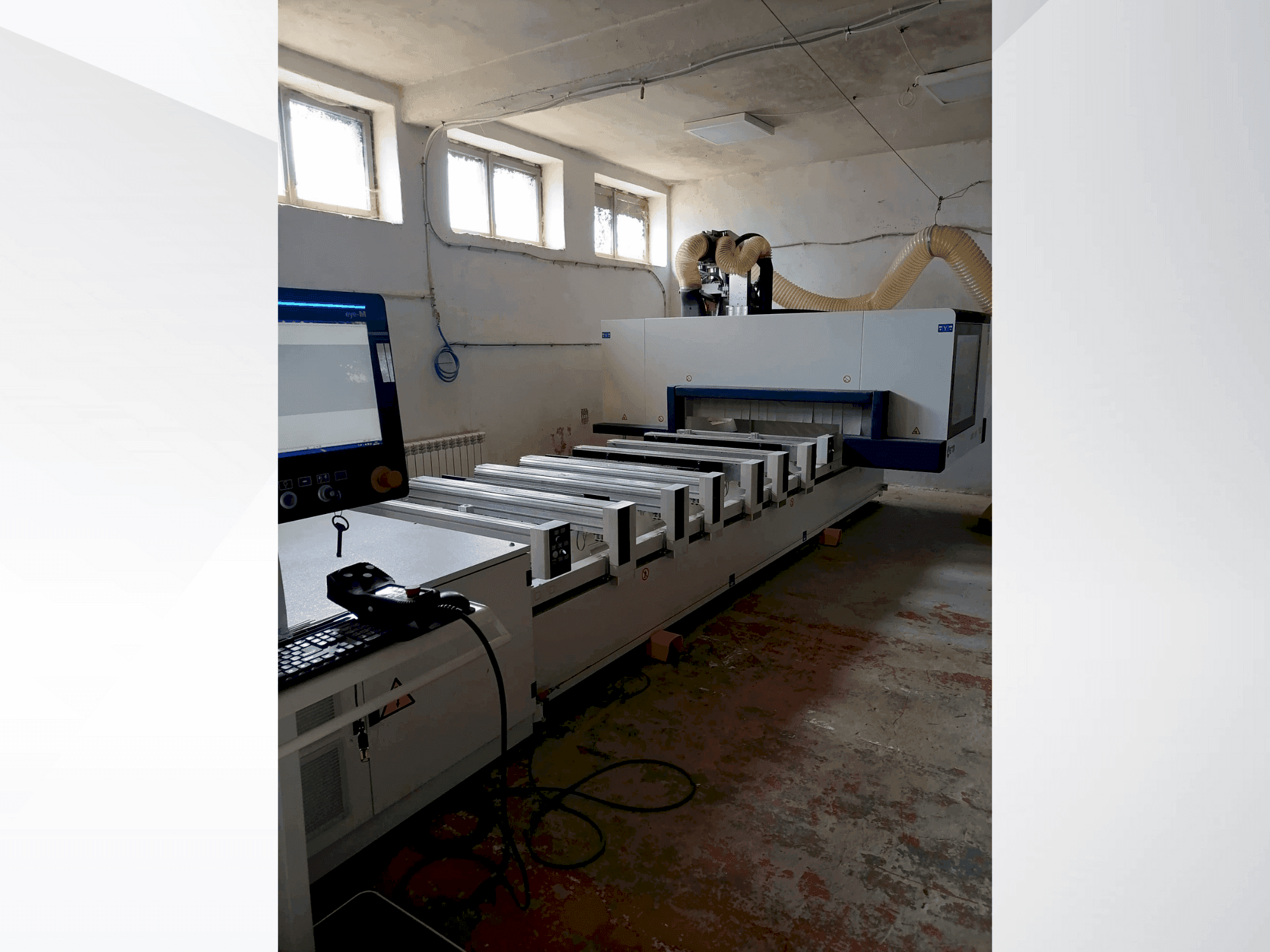 MACHINE_IMG_ALT_FRONT_VIEW