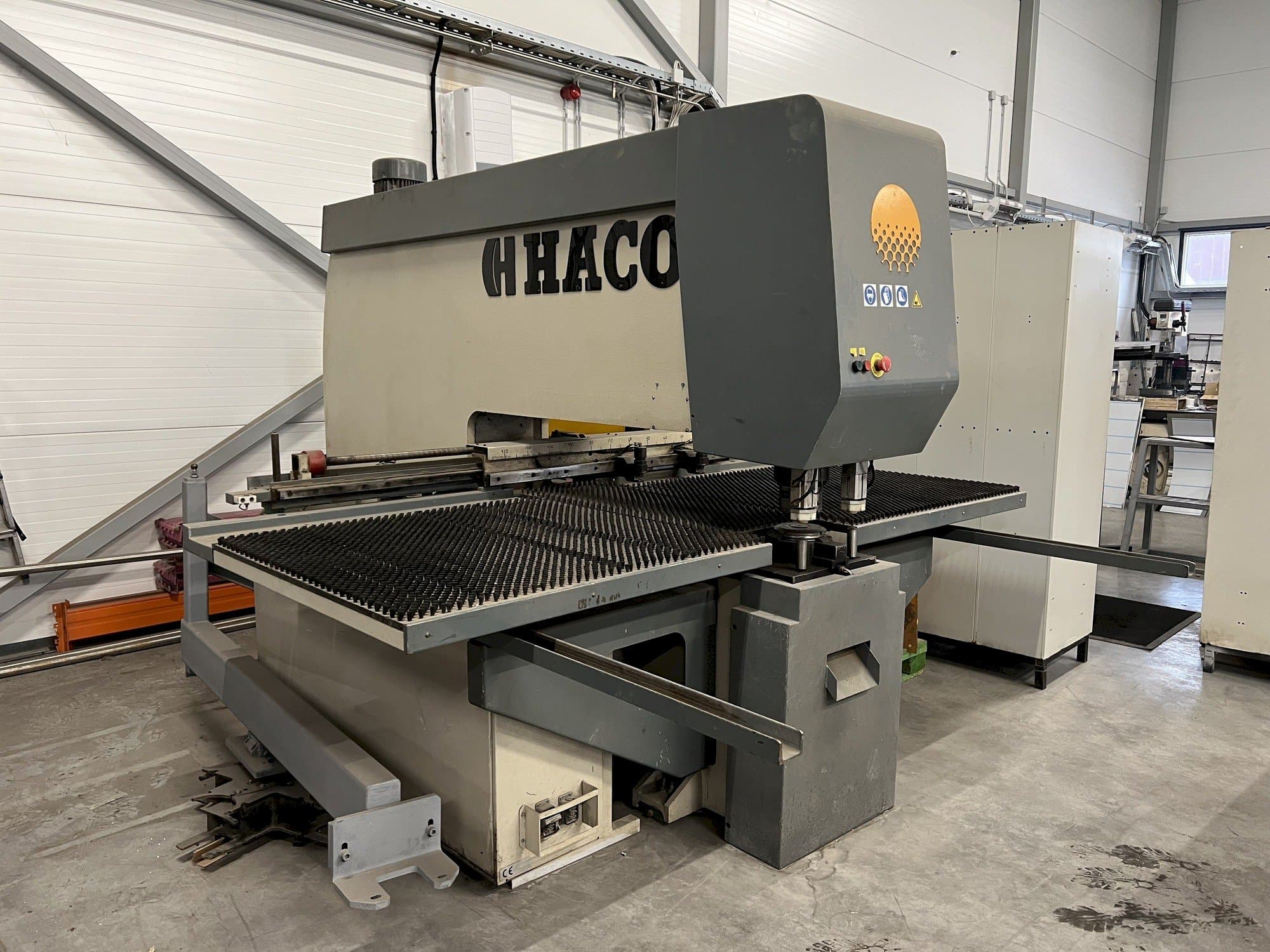 MACHINE_IMG_ALT_FRONT_VIEW