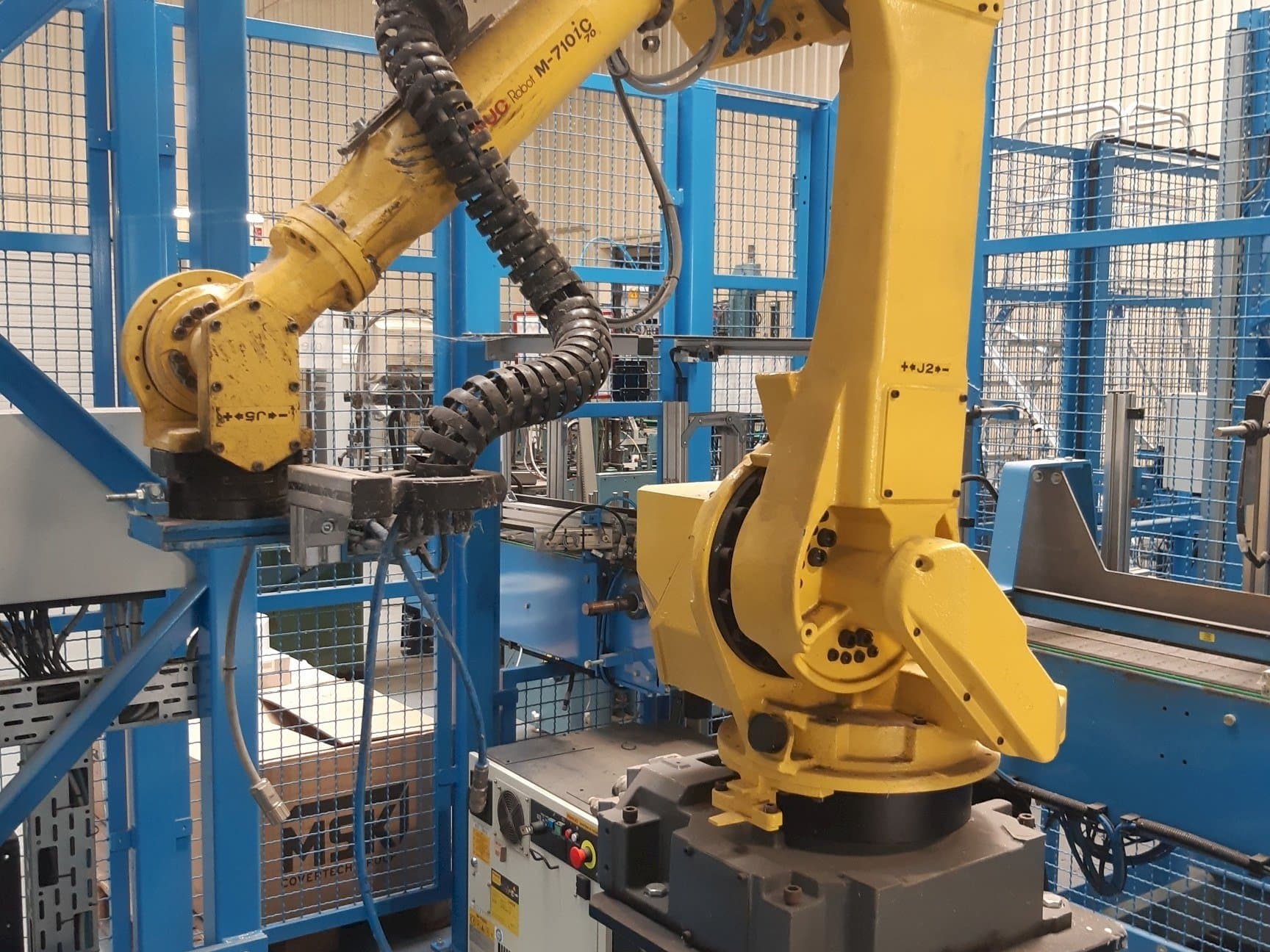 MACHINE_IMG_ALT_FRONT_VIEW