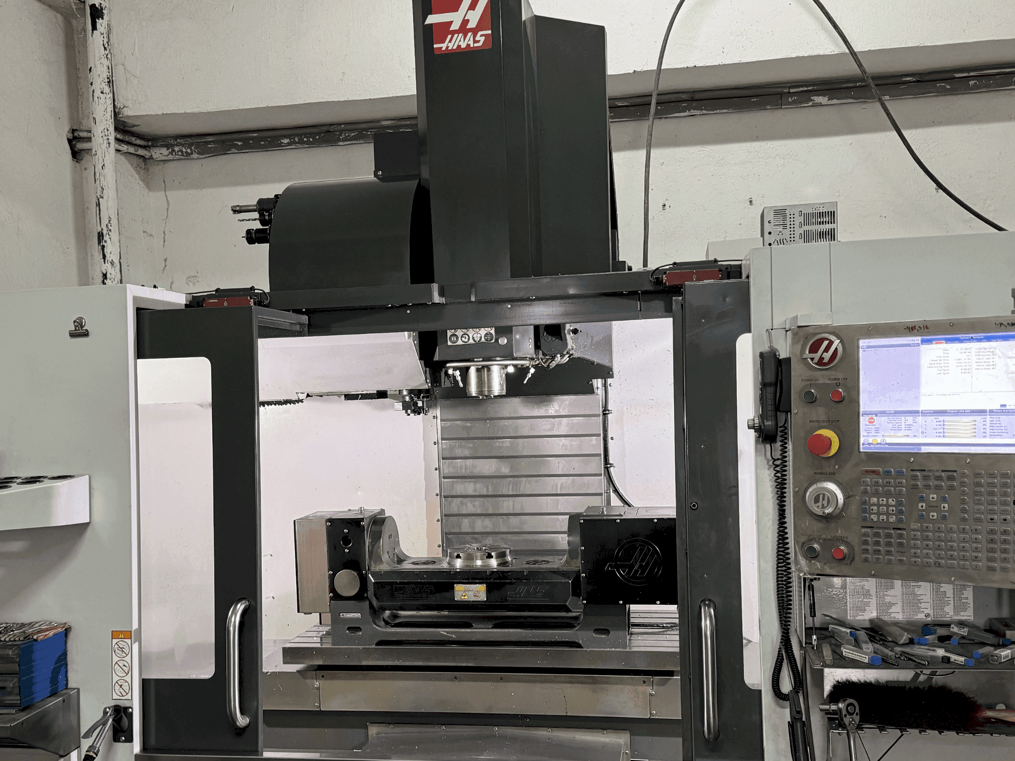 MACHINE_IMG_ALT_FRONT_VIEW