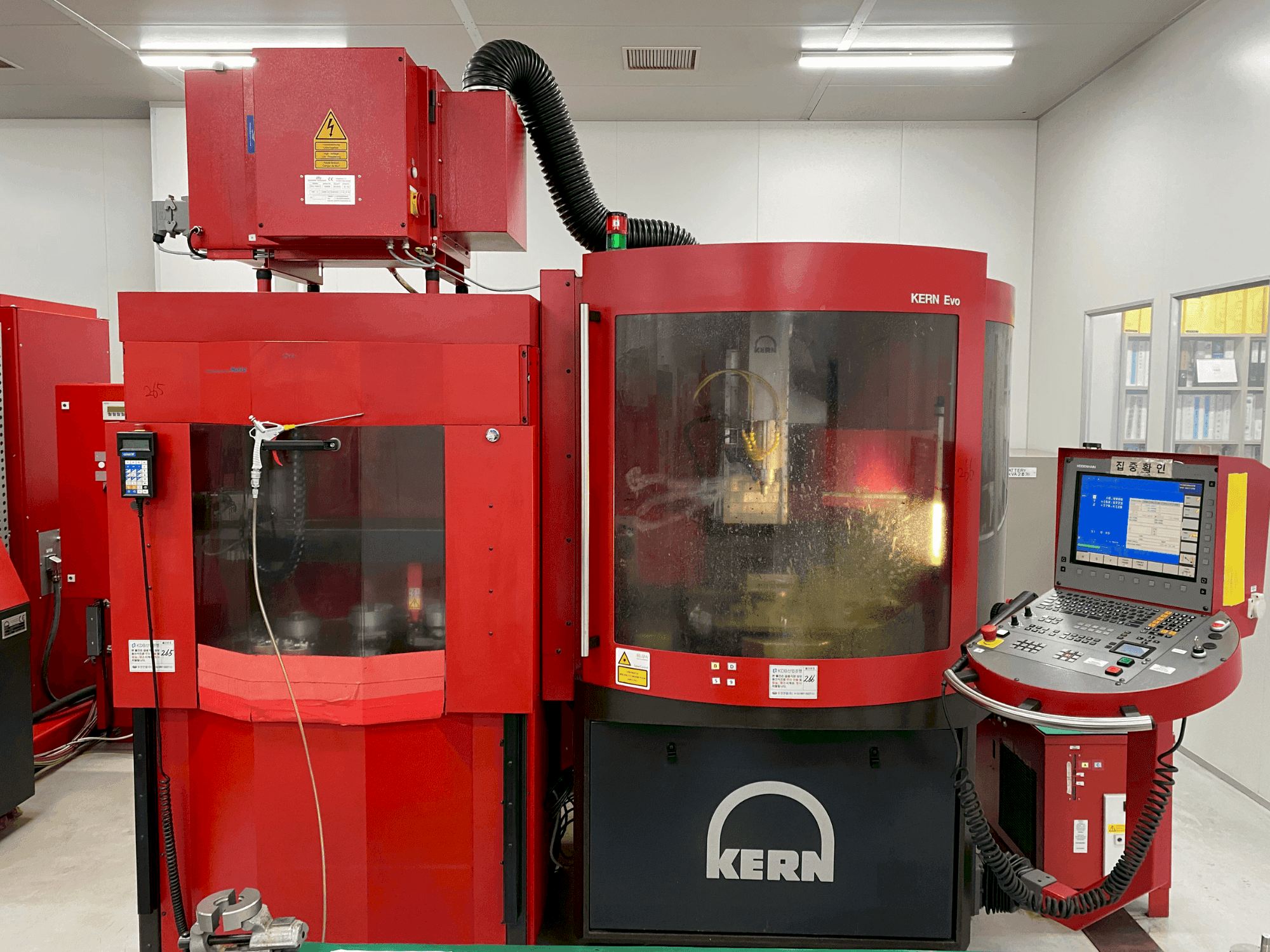 MACHINE_IMG_ALT_FRONT_VIEW