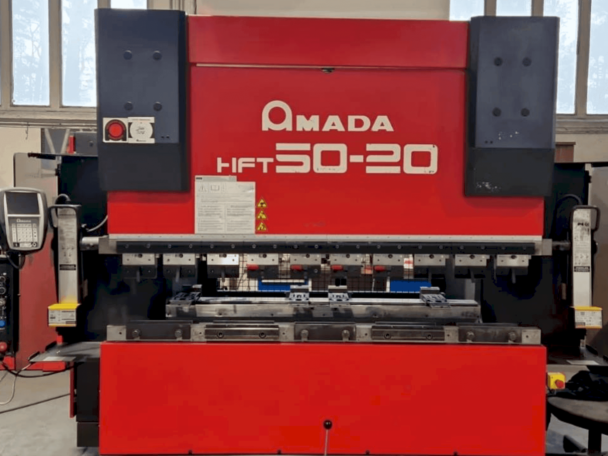 MACHINE_IMG_ALT_FRONT_VIEW