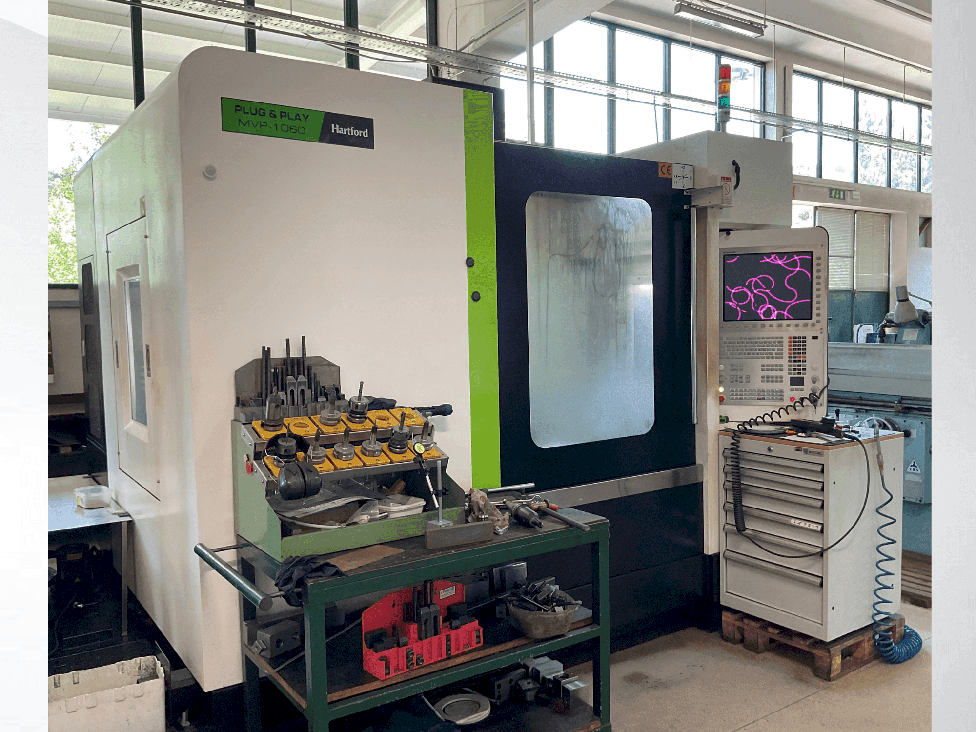 MACHINE_IMG_ALT_FRONT_VIEW