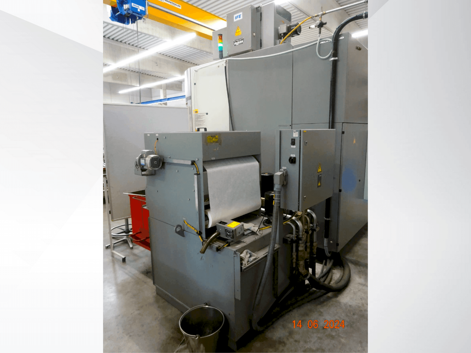 MACHINE_IMG_ALT_FRONT_VIEW