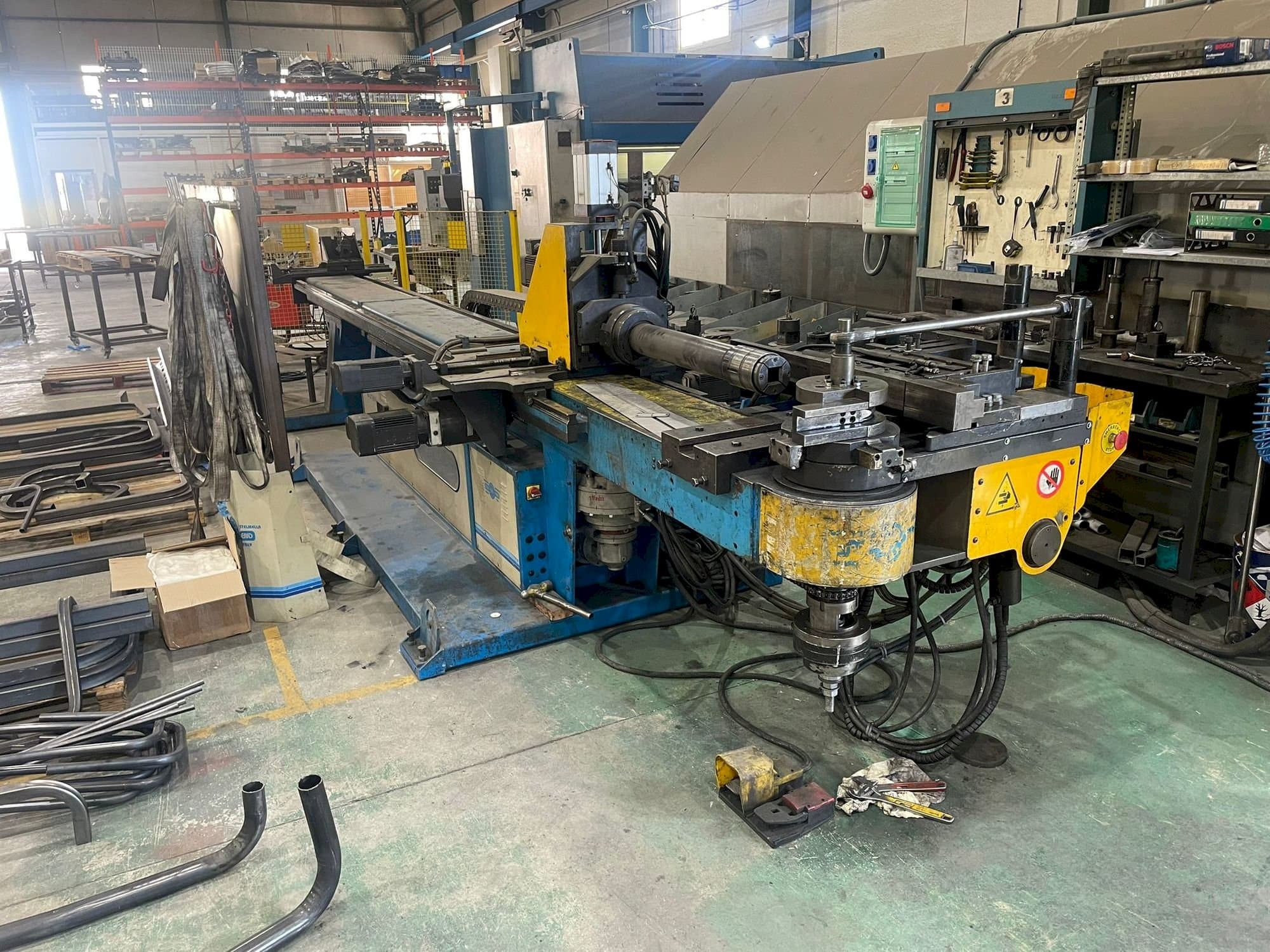 MACHINE_IMG_ALT_FRONT_VIEW