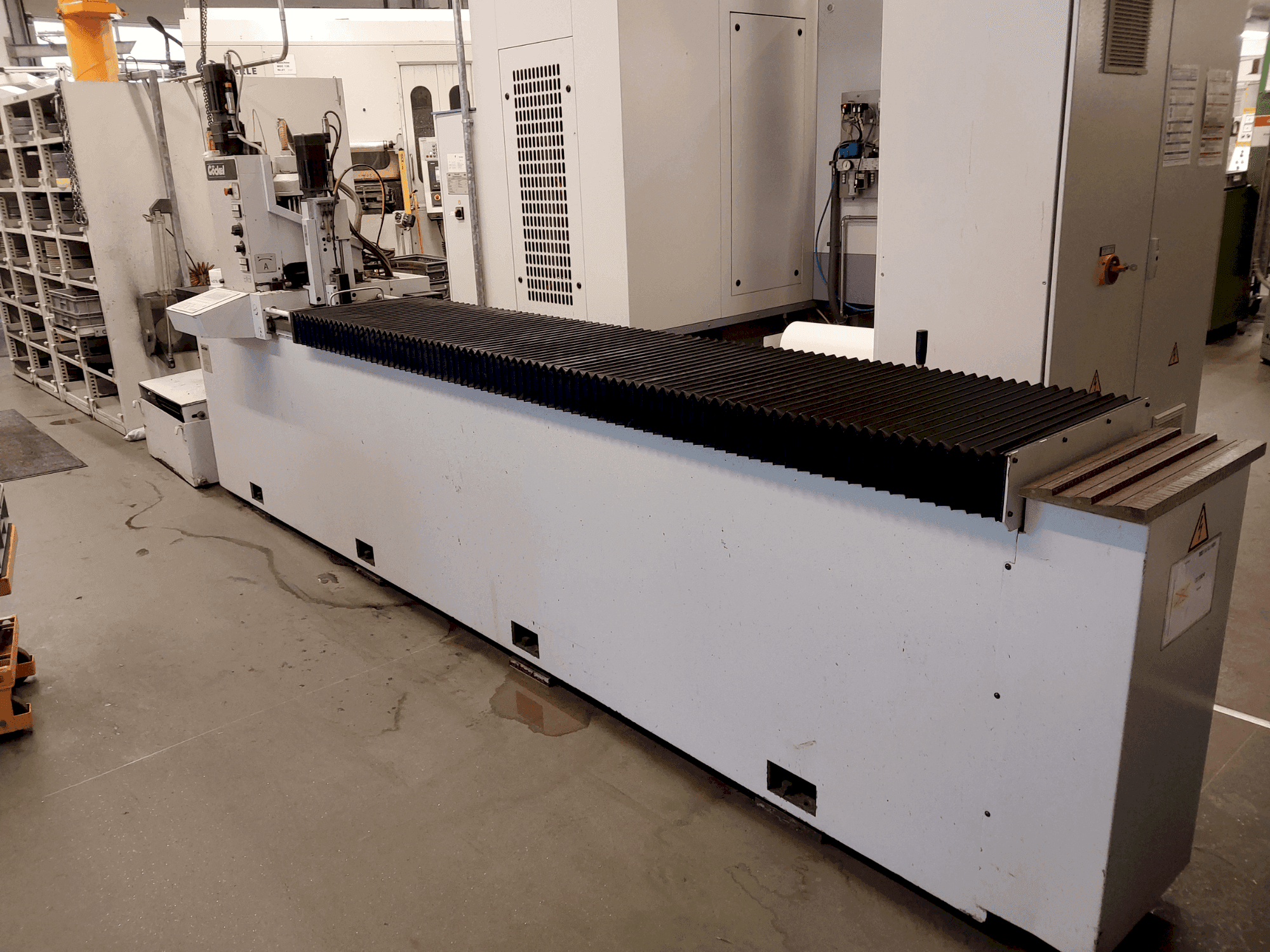 MACHINE_IMG_ALT_FRONT_VIEW