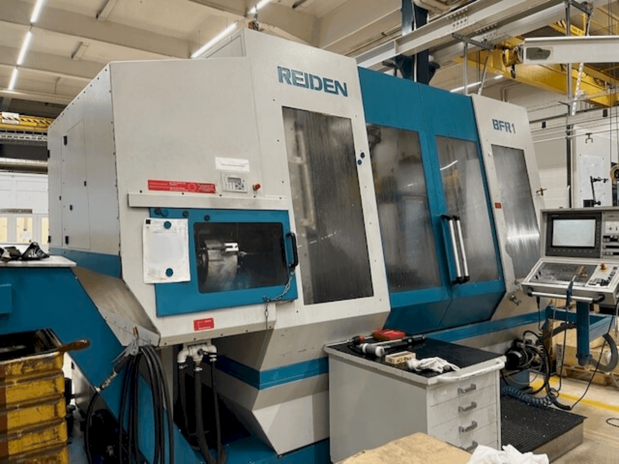 MACHINE_IMG_ALT_FRONT_VIEW