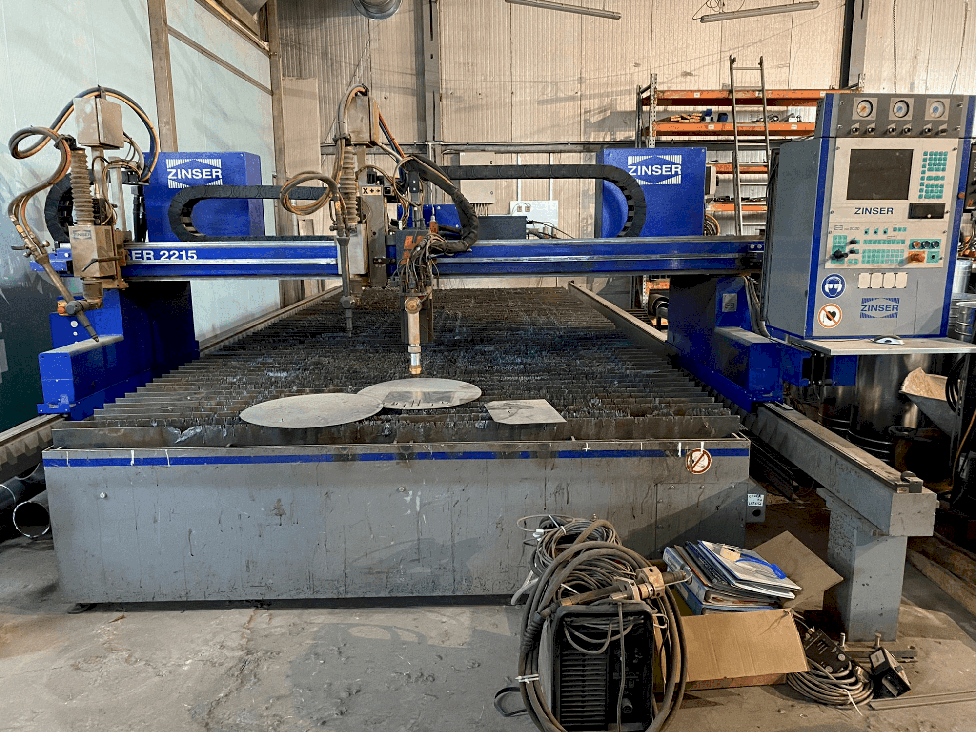 MACHINE_IMG_ALT_FRONT_VIEW