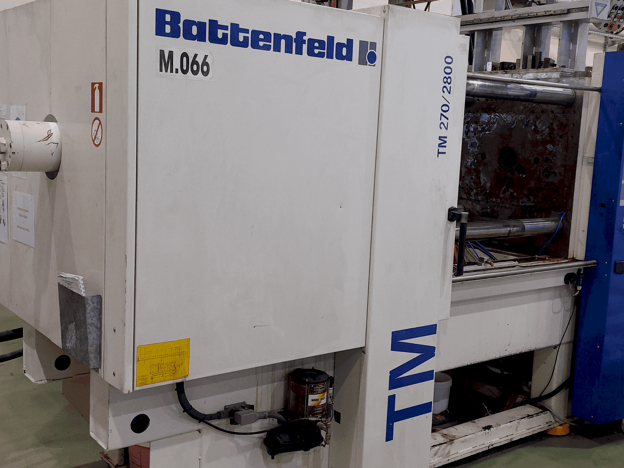 MACHINE_IMG_ALT_FRONT_VIEW