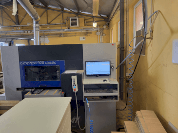 MACHINE_IMG_ALT_FRONT_VIEW