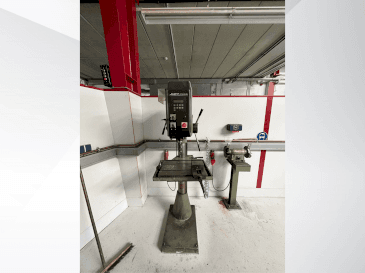 MACHINE_IMG_ALT_FRONT_VIEW
