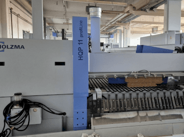 MACHINE_IMG_ALT_FRONT_VIEW